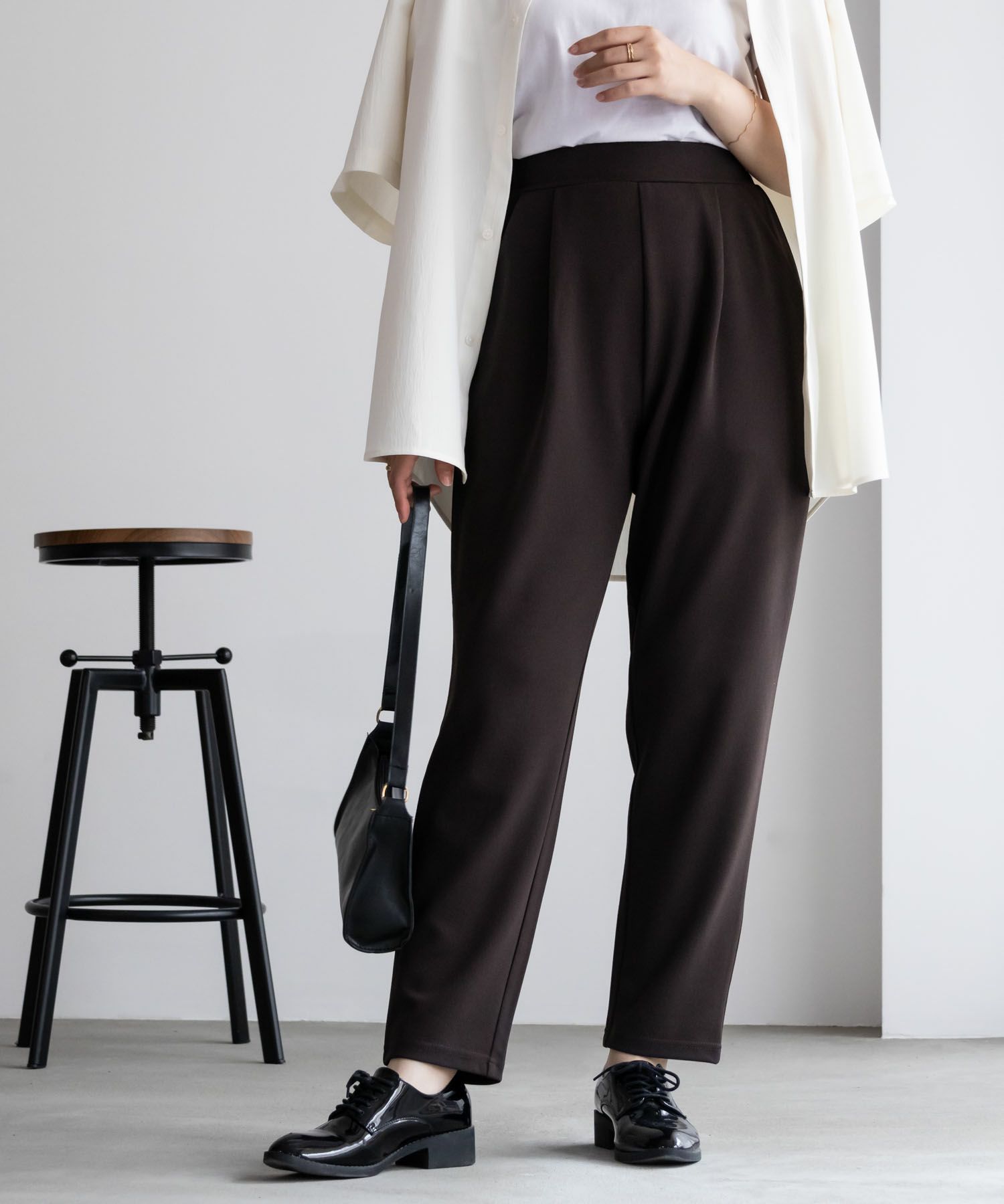 NAVY  ジョーゼットテーパードパンツ レディース商品画像-9