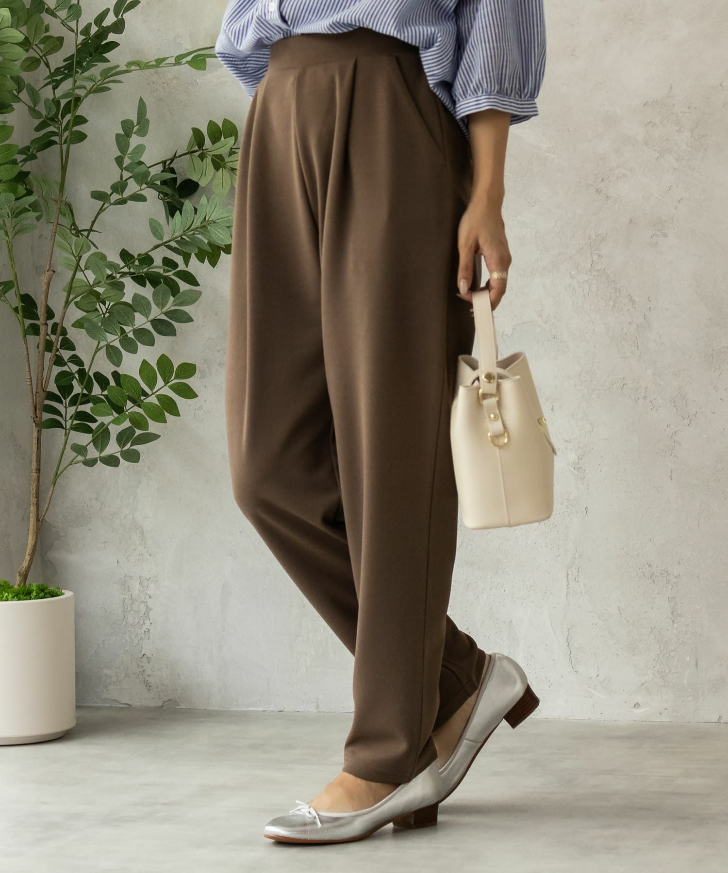 NAVY ジョーゼットテーパードパンツ レディース