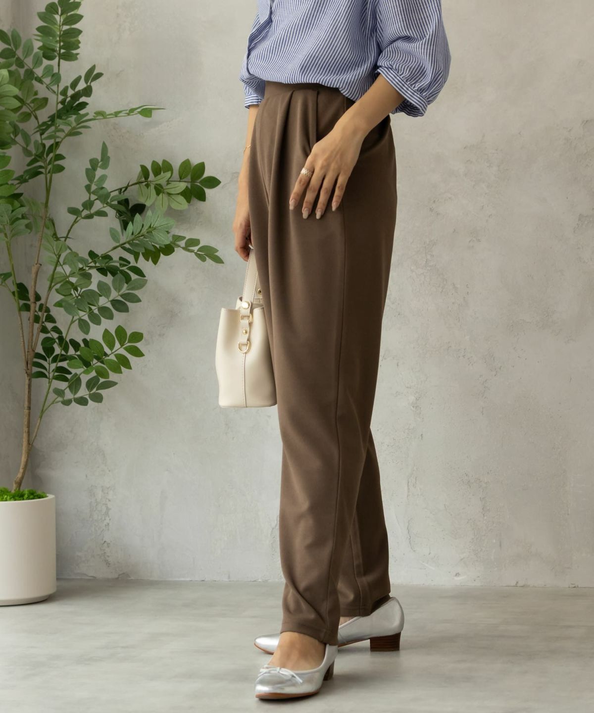 NAVY ジョーゼットテーパードパンツ レディース