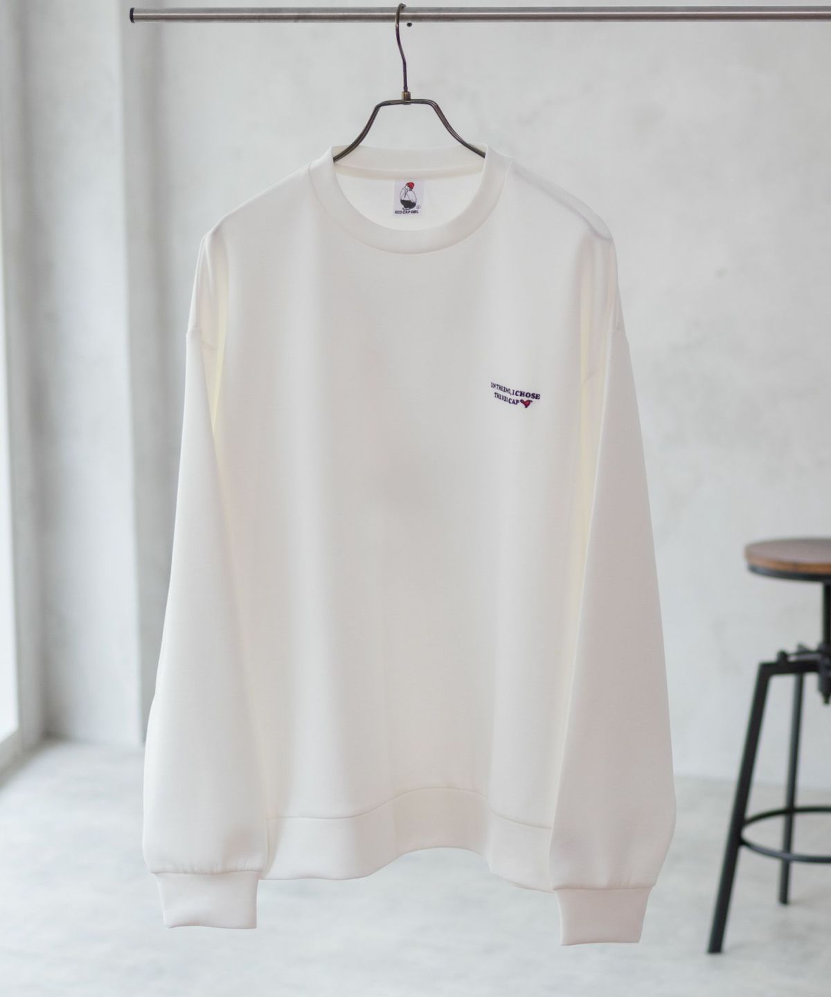 RED CAP GIRL ポンチ素材 バックプリントクルーネックトレーナー メンズ