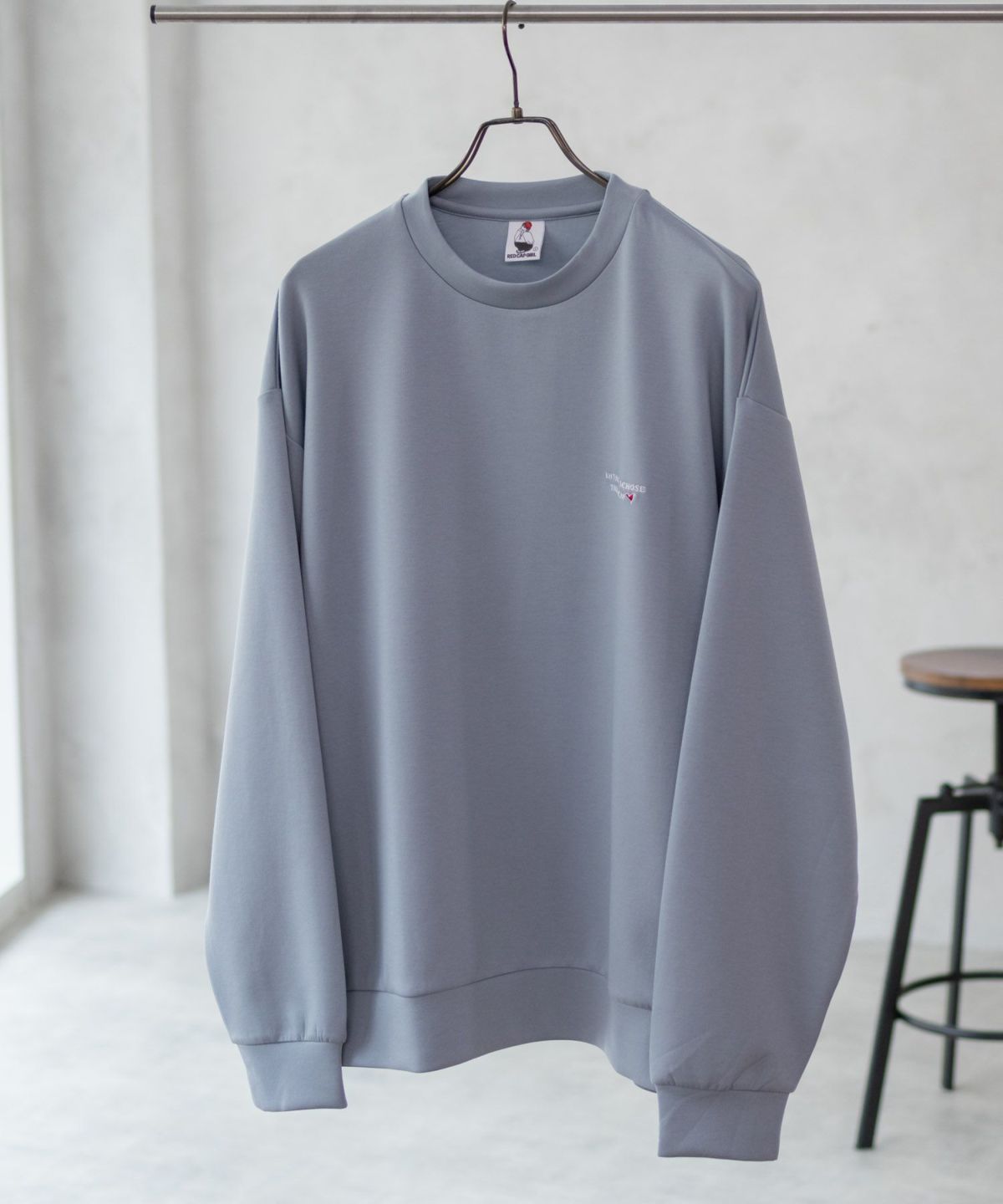 RED CAP GIRL ポンチ素材 バックプリントクルーネックトレーナー メンズ