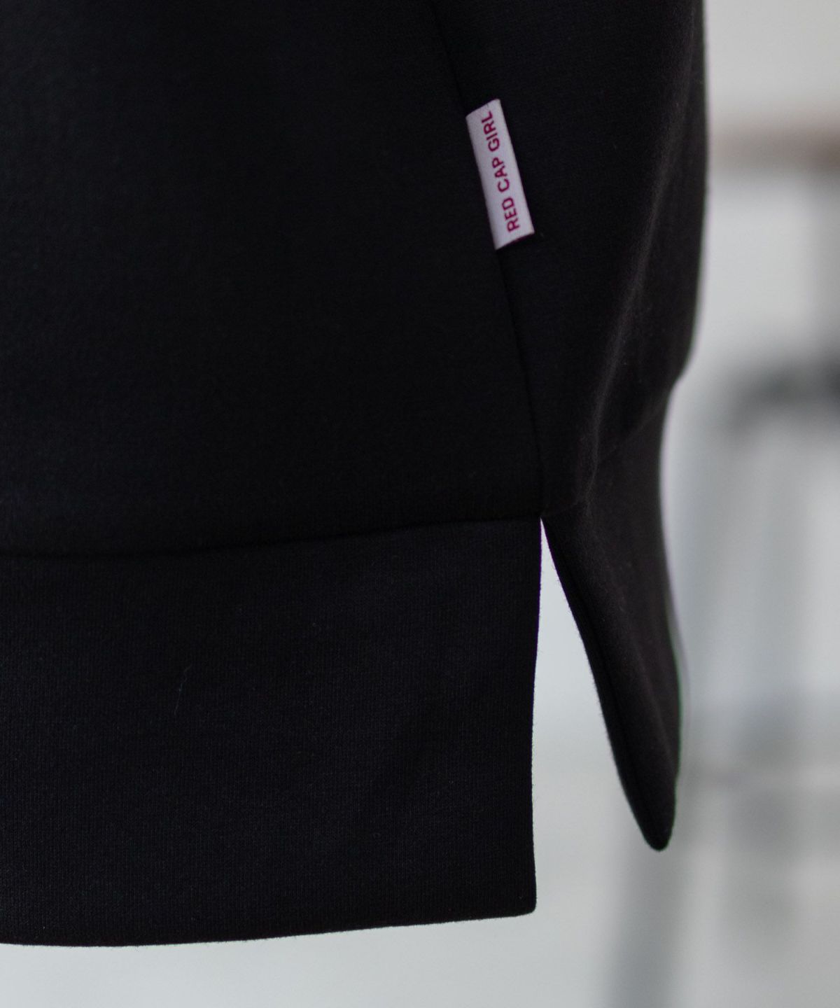 RED CAP GIRL ポンチ素材 バックプリントクルーネックトレーナー メンズ