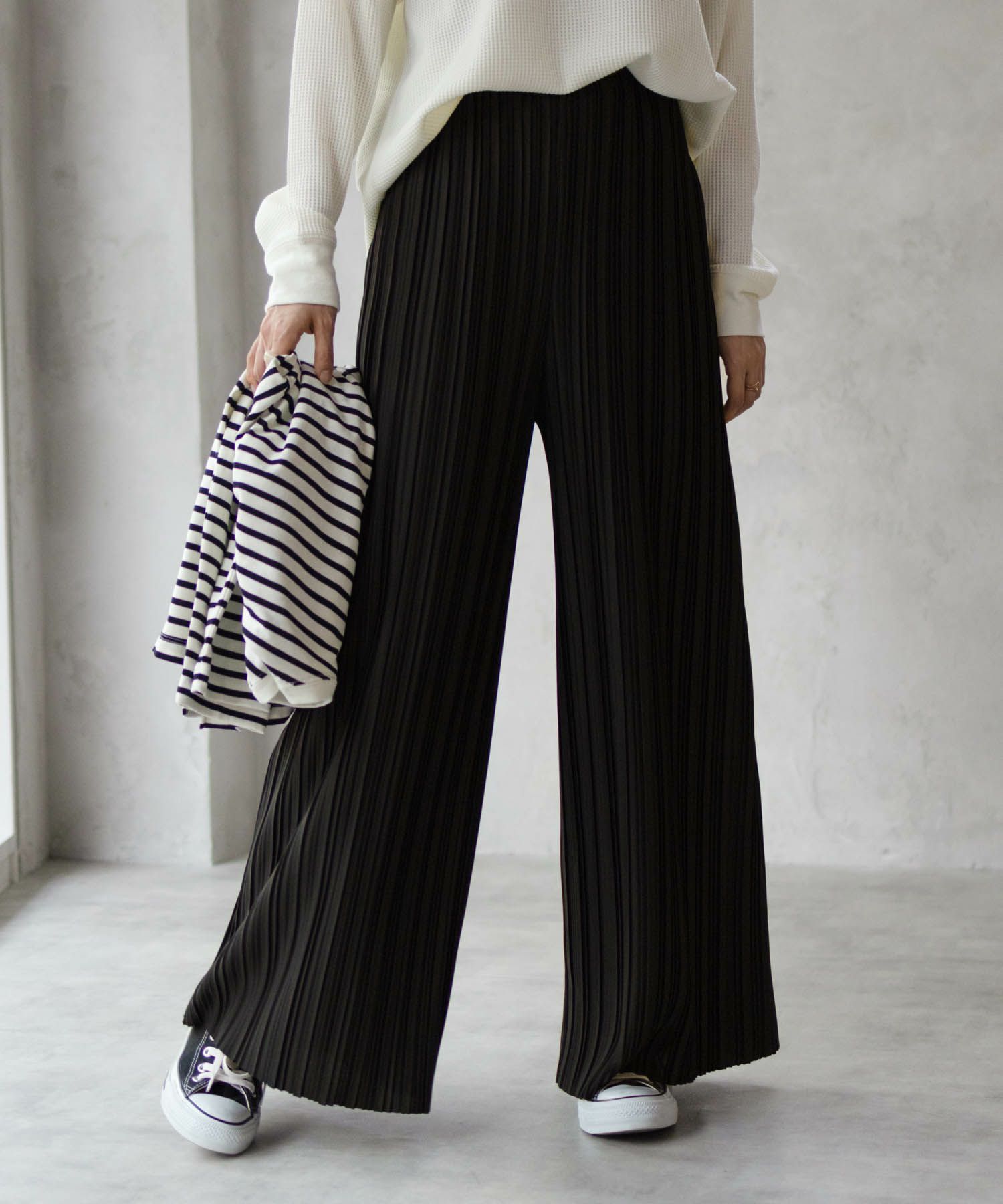 Howdy Marie プリーツパンツ レディース