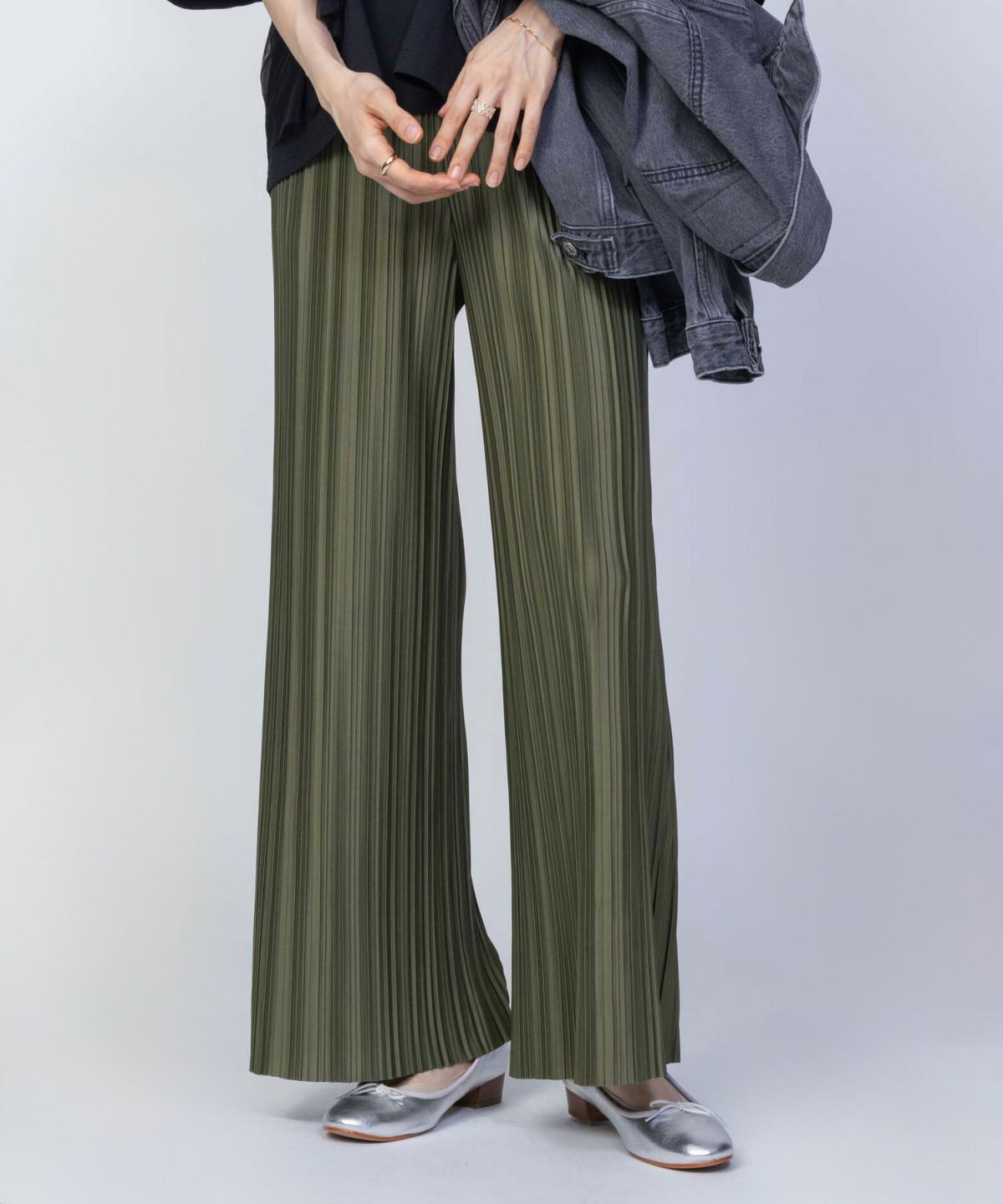 Howdy Marie プリーツパンツ レディース