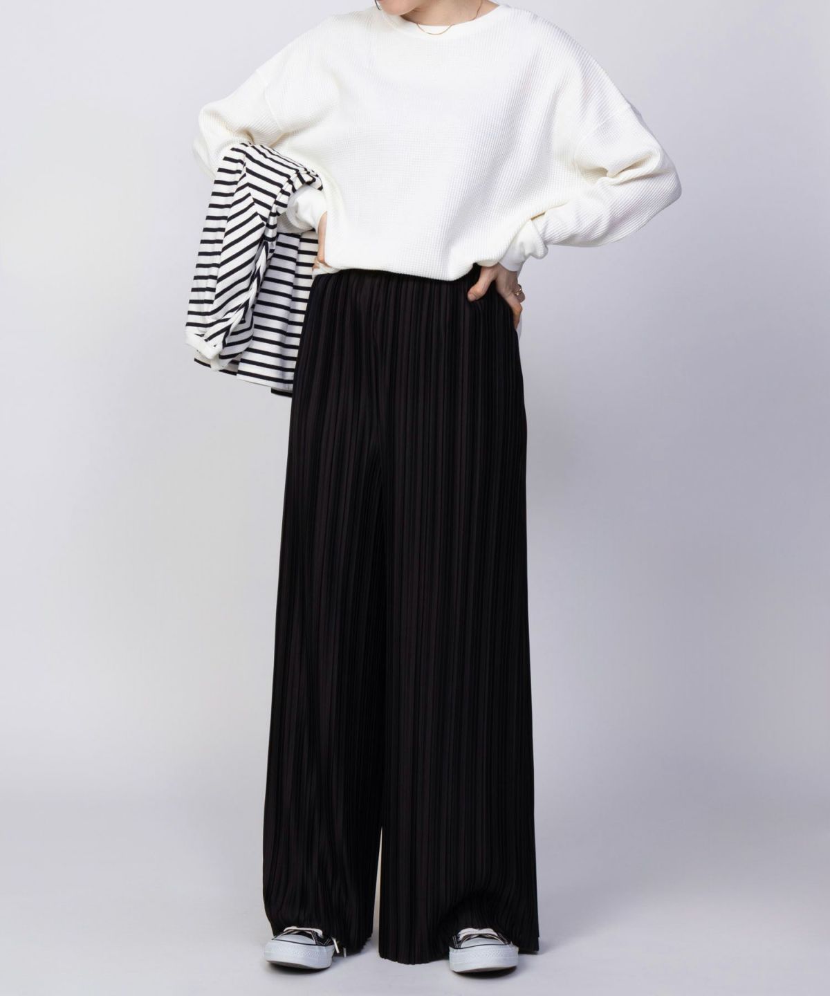 Howdy Marie プリーツパンツ レディース