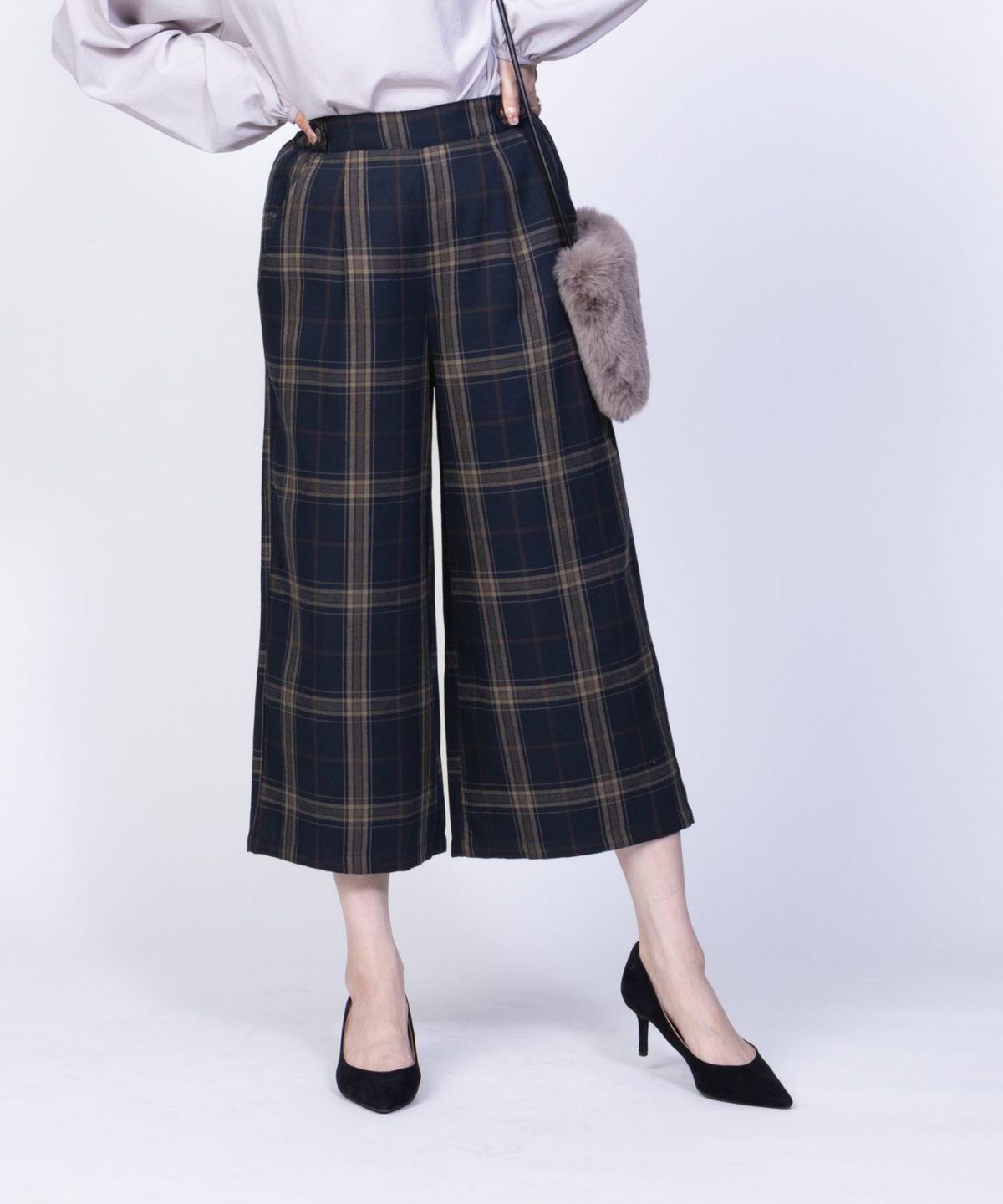 Howdy Marie TRワイドクロップドパンツ レディース