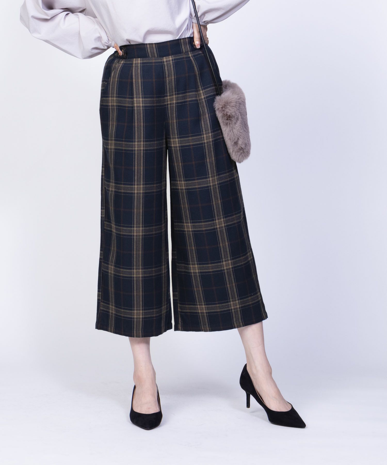 Howdy Marie TRワイドクロップドパンツ レディース