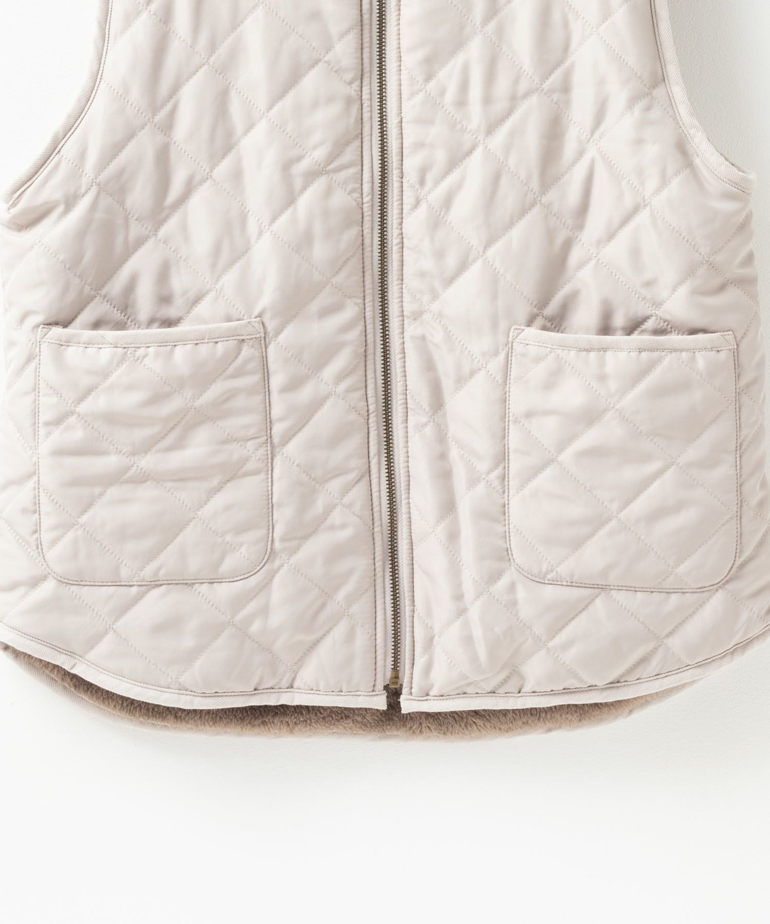 Howdy Marie ボアタフタリバーシブルベスト レディース