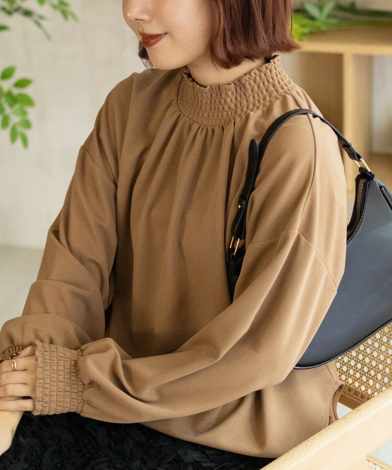 Howdy Marie  梨地ハイネックシャーリングブラウス レディース商品画像-3