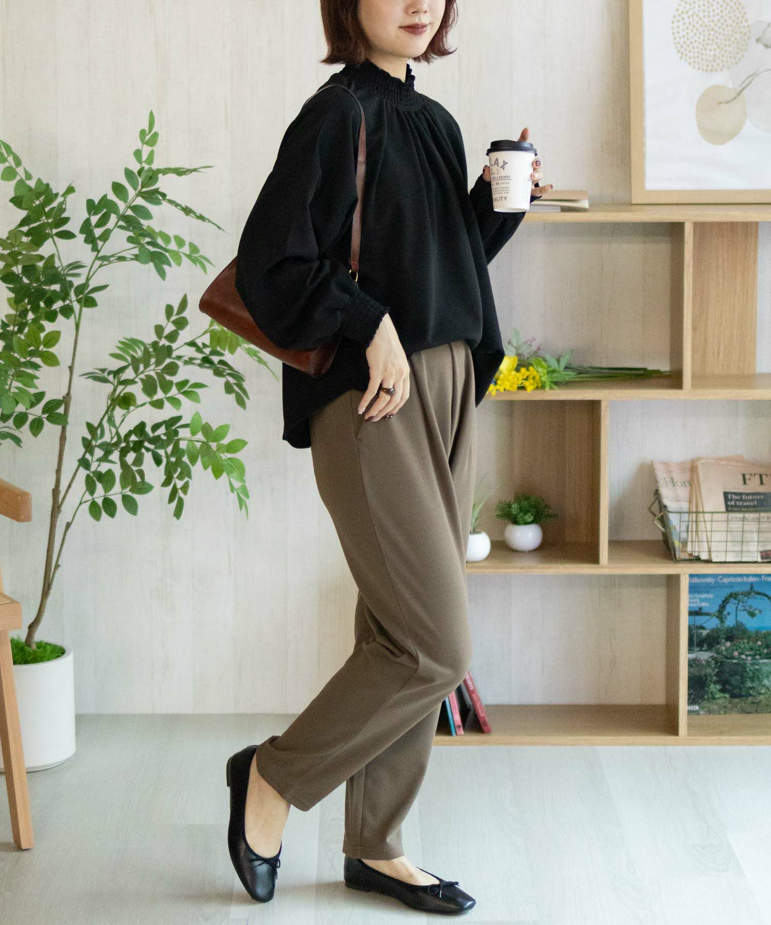 Howdy Marie  梨地ハイネックシャーリングブラウス レディース商品サムネイル-13