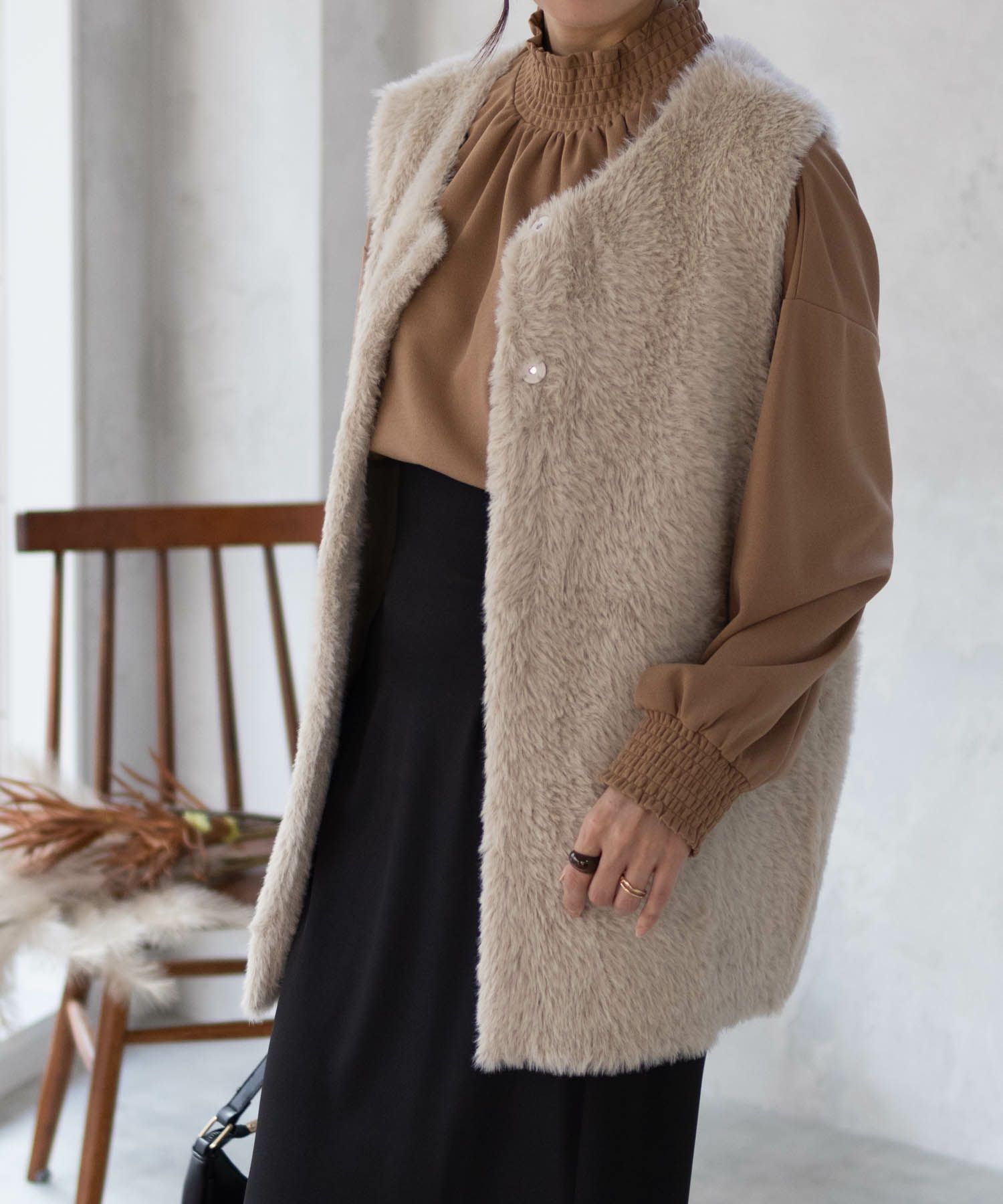 Howdy Marie  梨地ハイネックシャーリングブラウス レディース商品画像-26