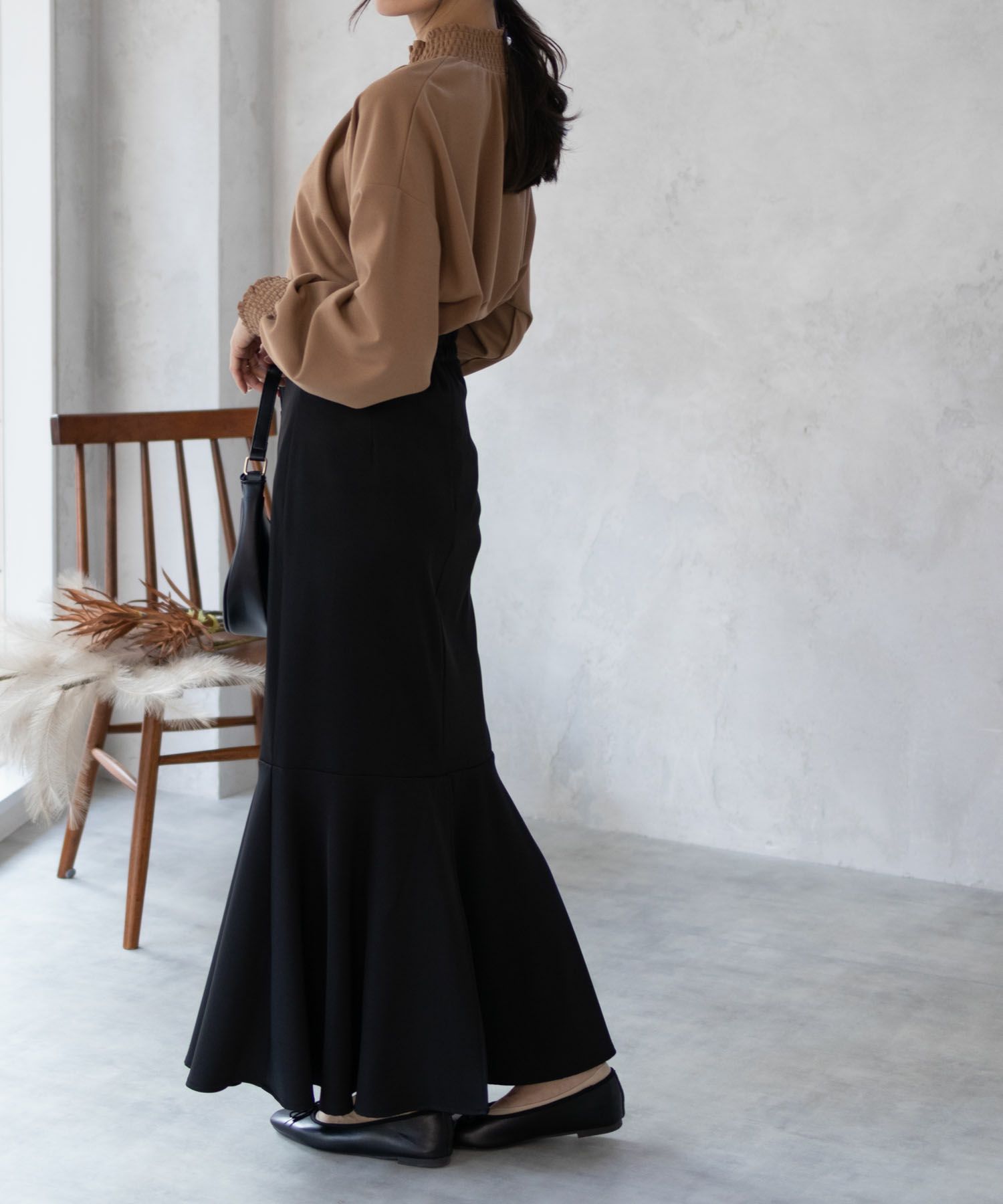 Howdy Marie 梨地ハイネックシャーリングブラウス レディース
