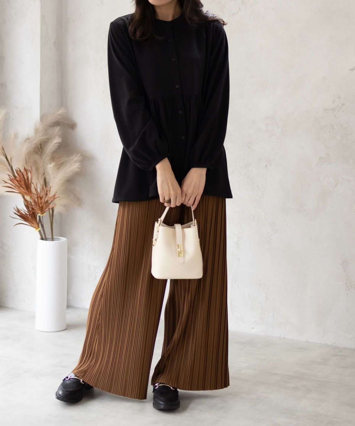 Howdy Marie 梨地前開き切り替えブラウス レディース