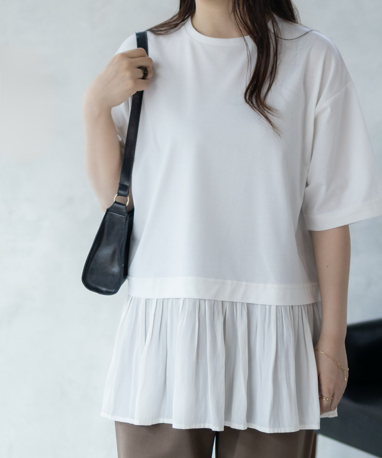 HusHusH 裾フリル切替5分袖プルオーバー レディース ネコポス 対応商品