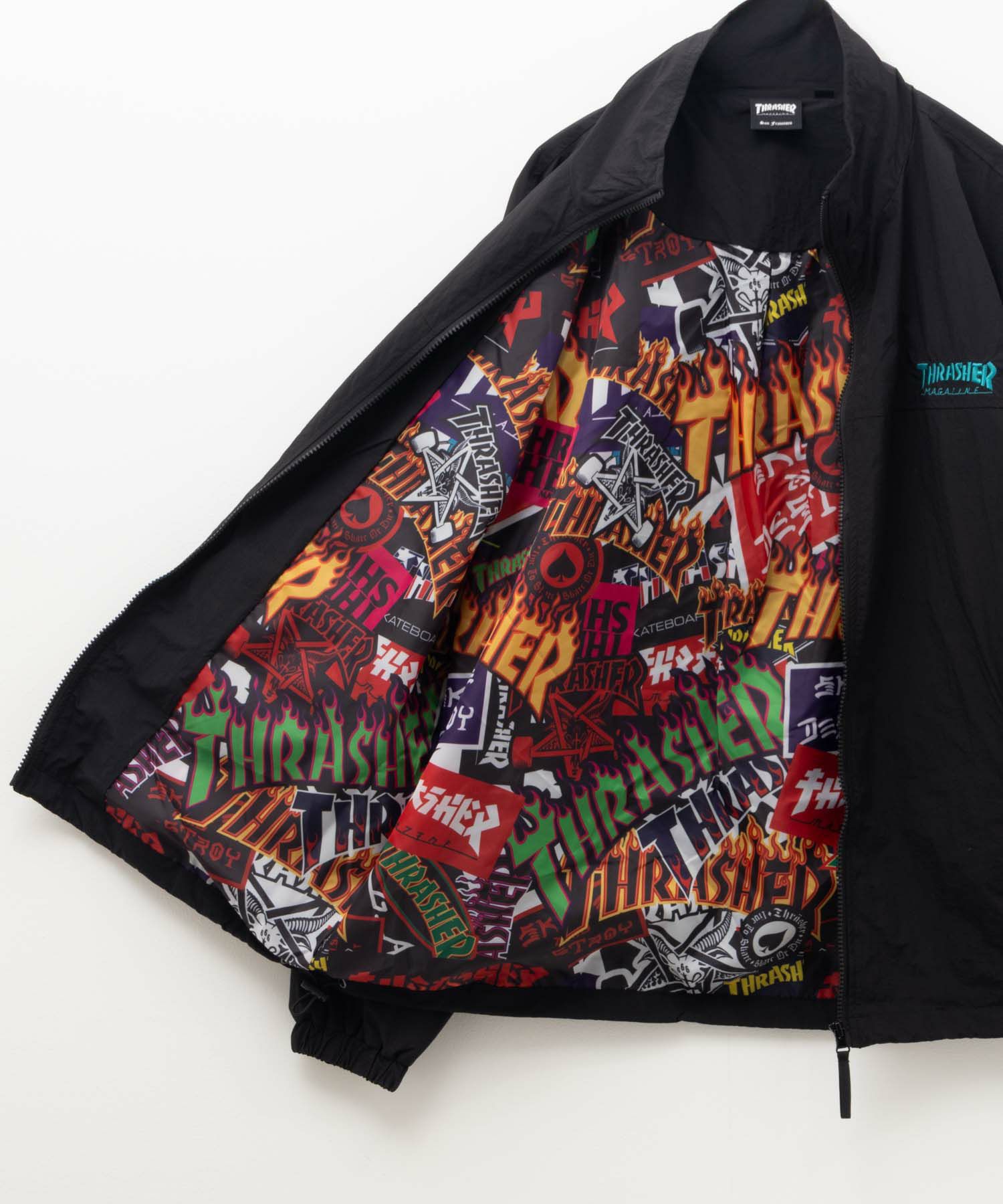 THRASHER 総柄裏地付きナイロンジャケット メンズ