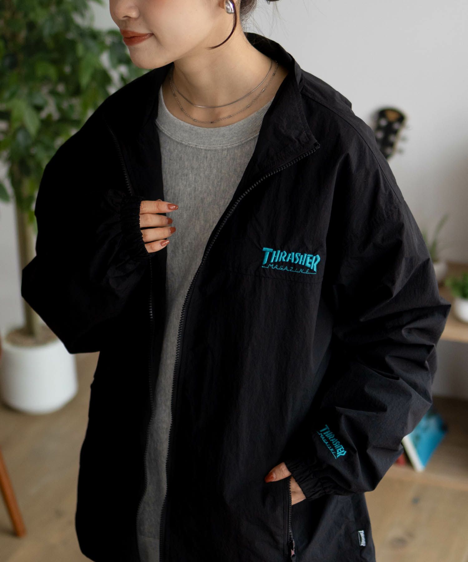 THRASHER 総柄裏地付きナイロンジャケット メンズ