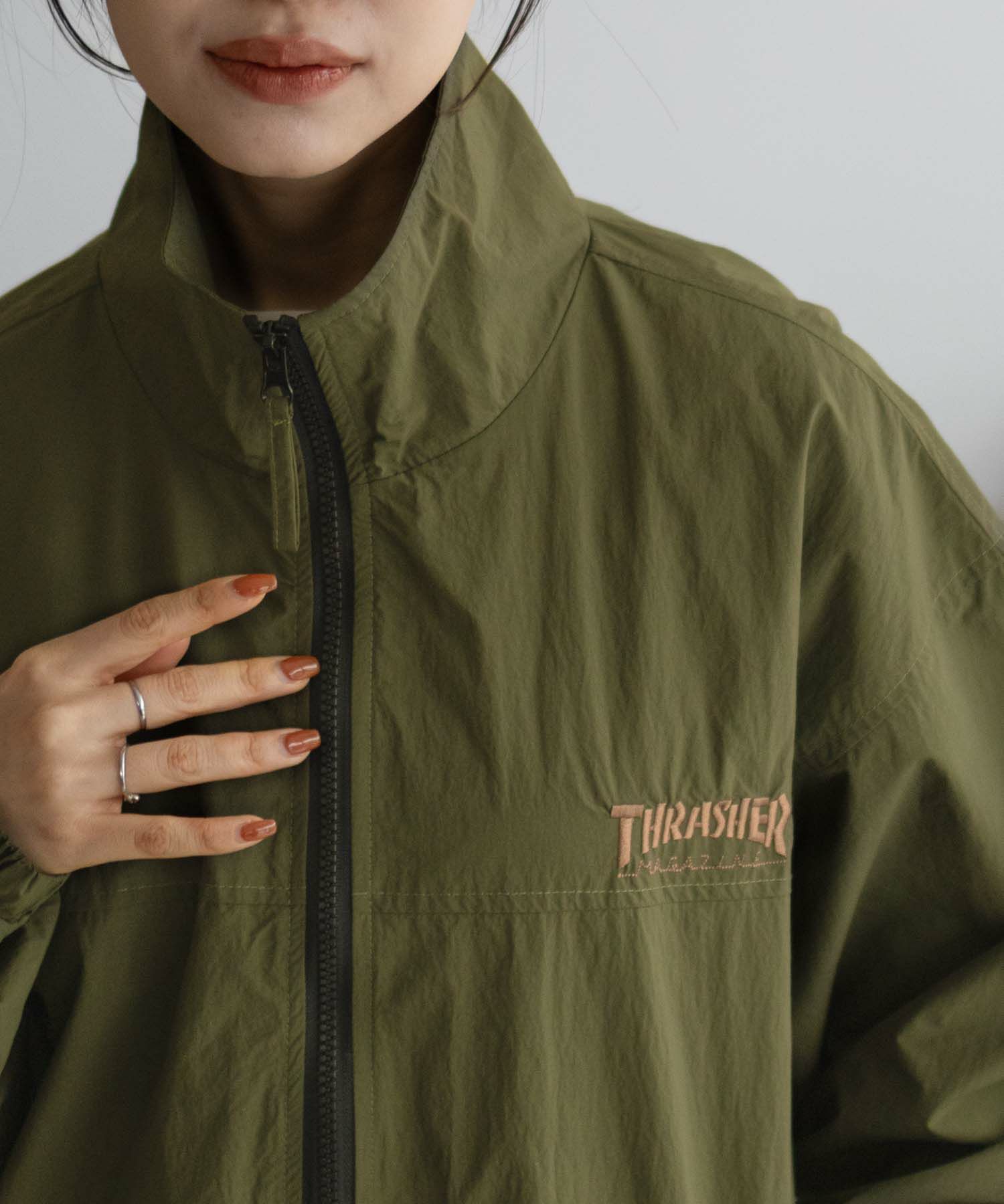 THRASHER 総柄裏地付きナイロンジャケット メンズ