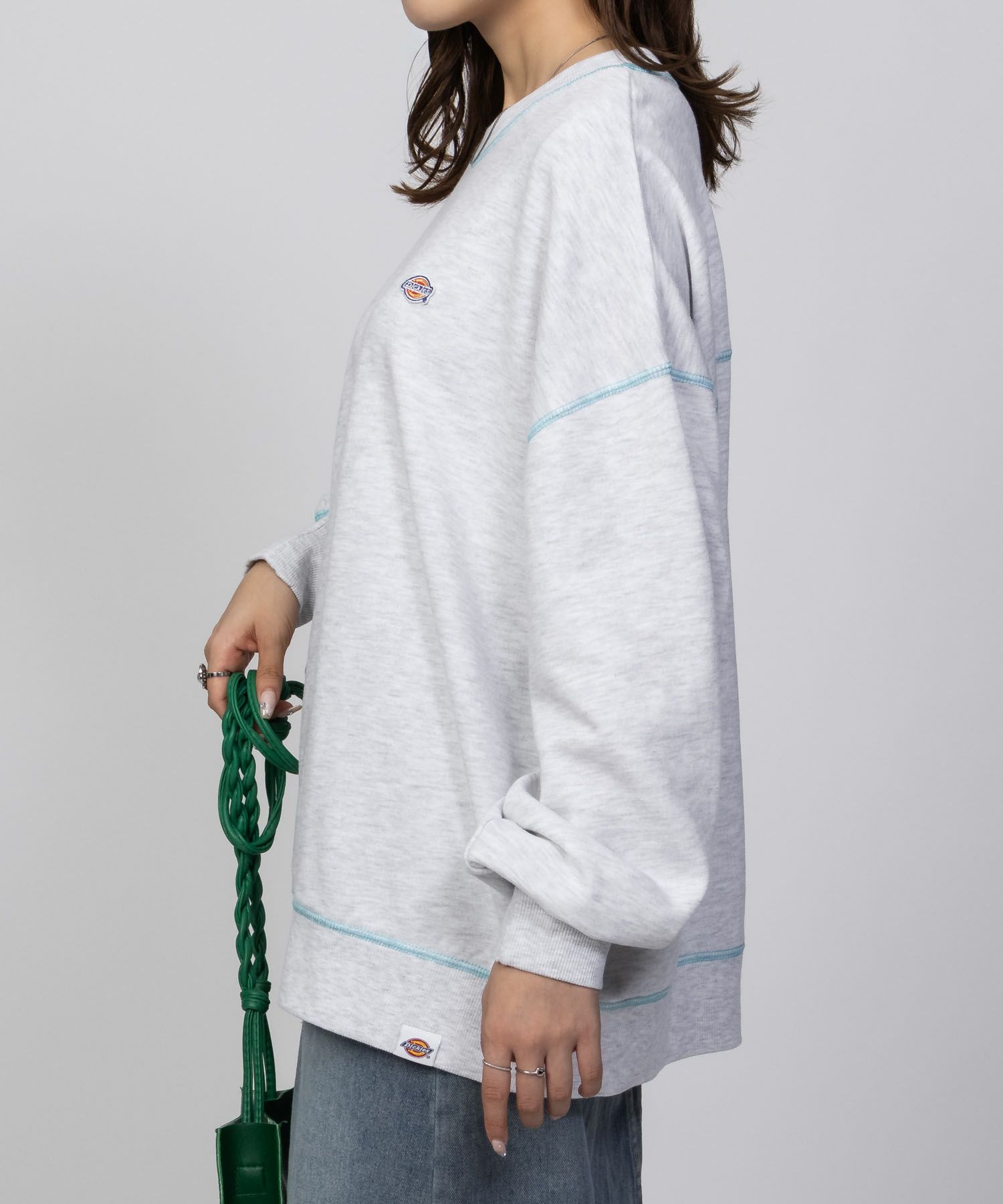 Dickies 裏毛ワッペントレーナー レディース