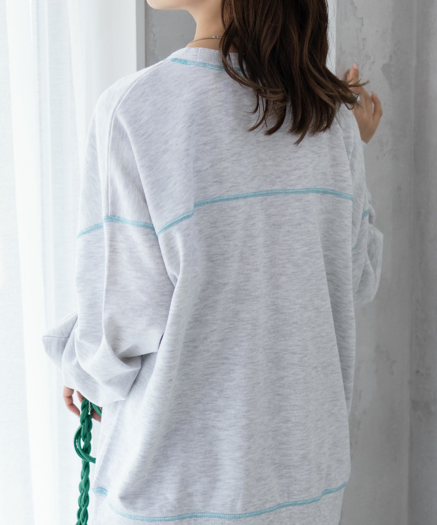 Dickies 裏毛ワッペントレーナー レディース