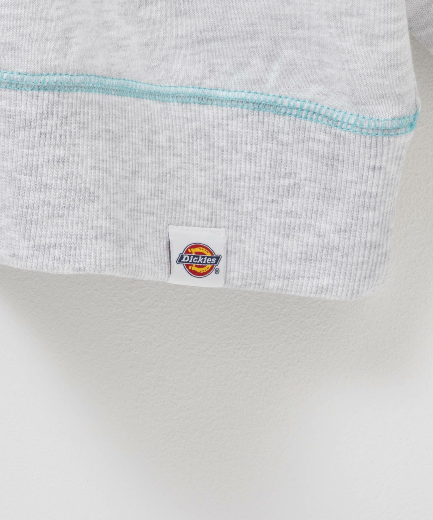 Dickies 裏毛ワッペントレーナー レディース