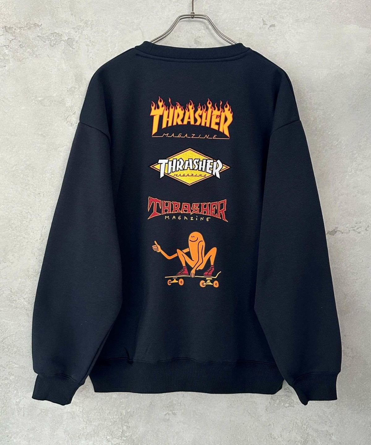 THRASHER 裏起毛バックプリント刺繍クルーネック メンズ