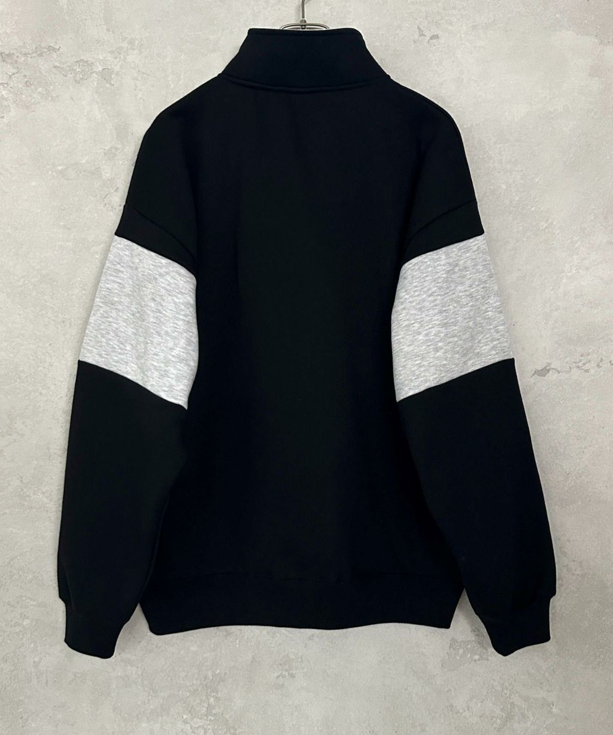 THRASHER 裏起毛切替ハーフジップ メンズ