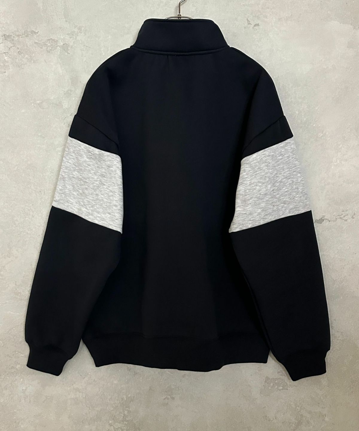 THRASHER 裏起毛切替ハーフジップ メンズ