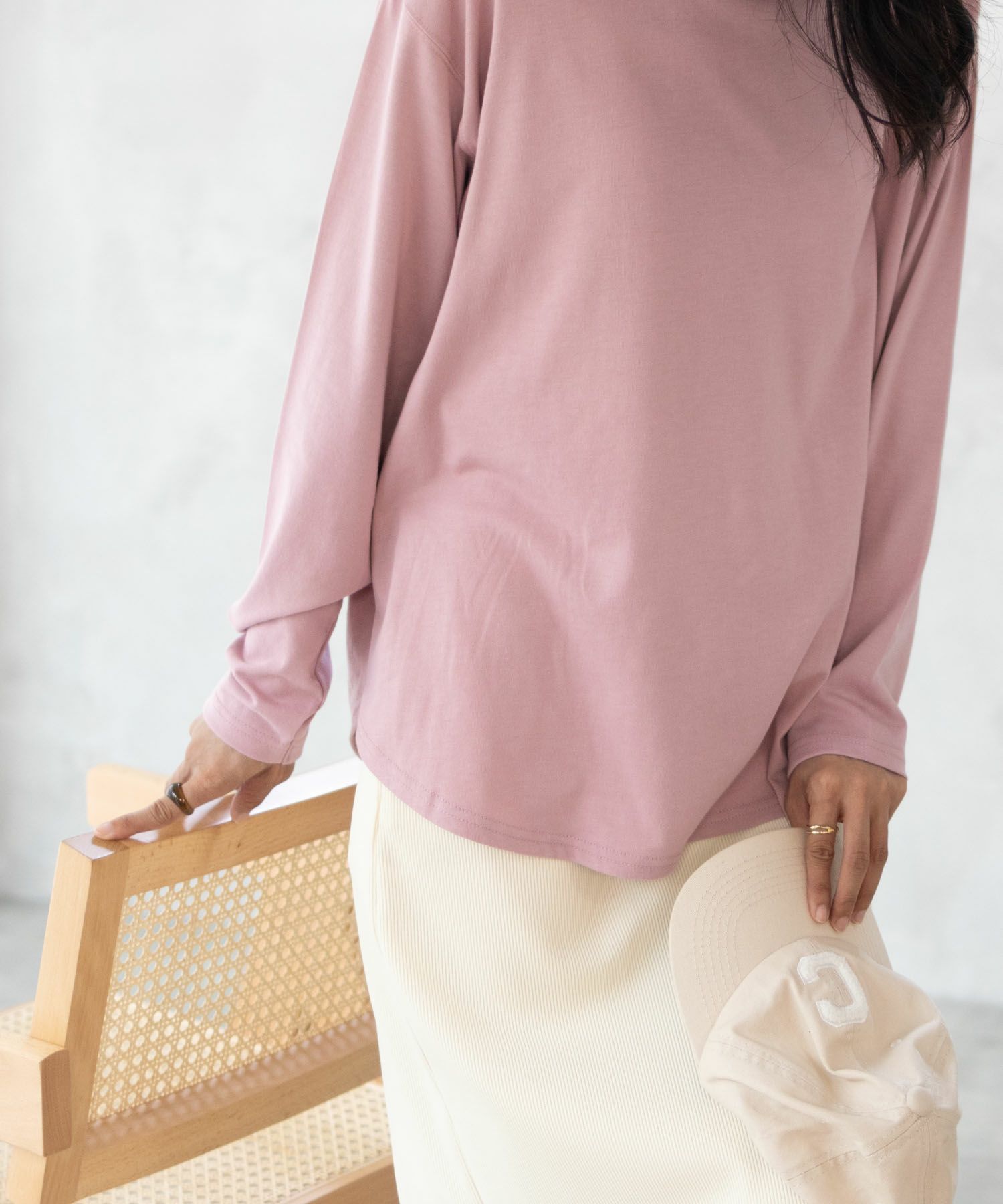 nAvy ベーシック裾ラウンド長袖Tシャツ レディース メール便 対応商品商品画像-7