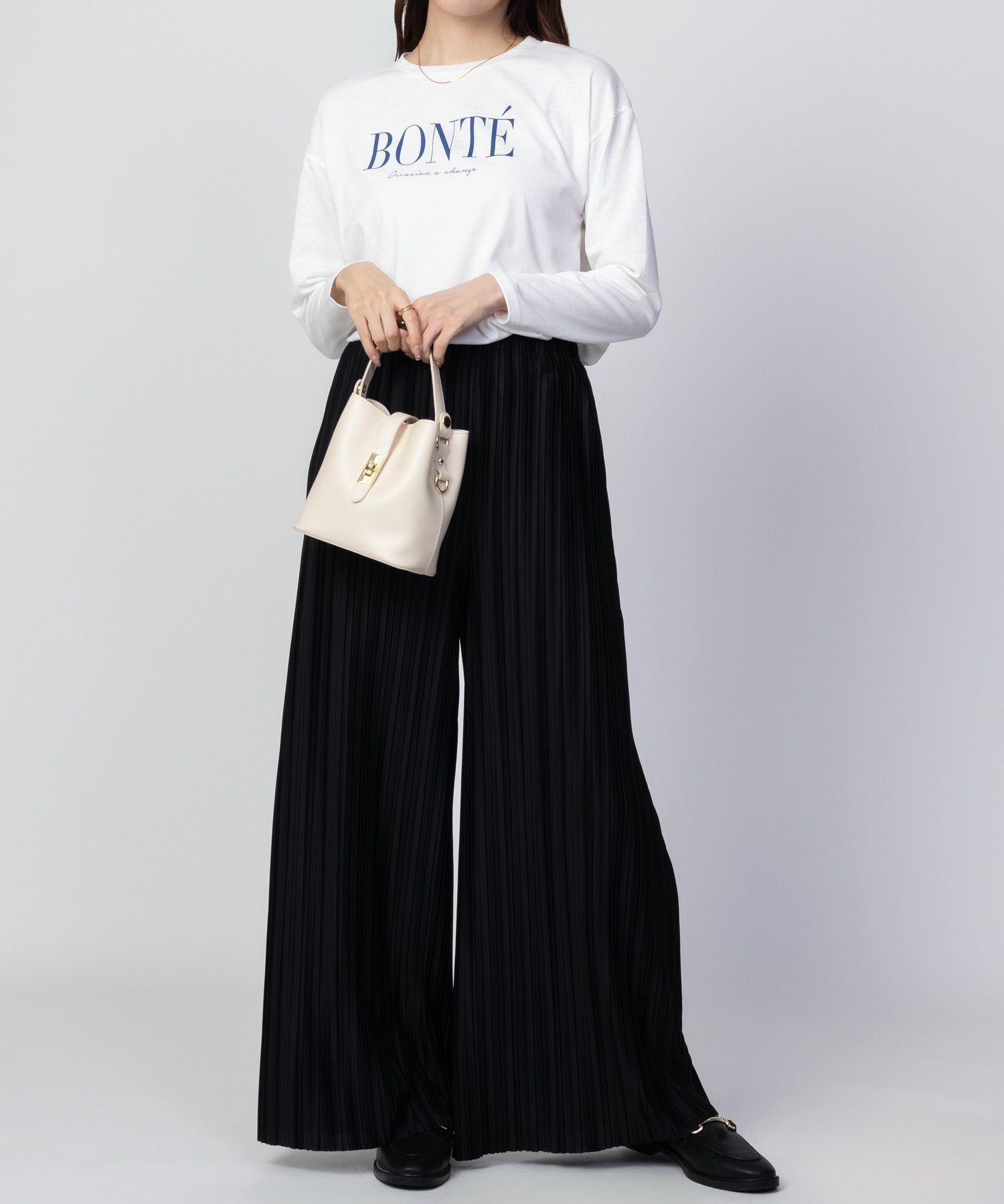 NAVY ロゴプリントロンT レディース ネコポス 対応商品