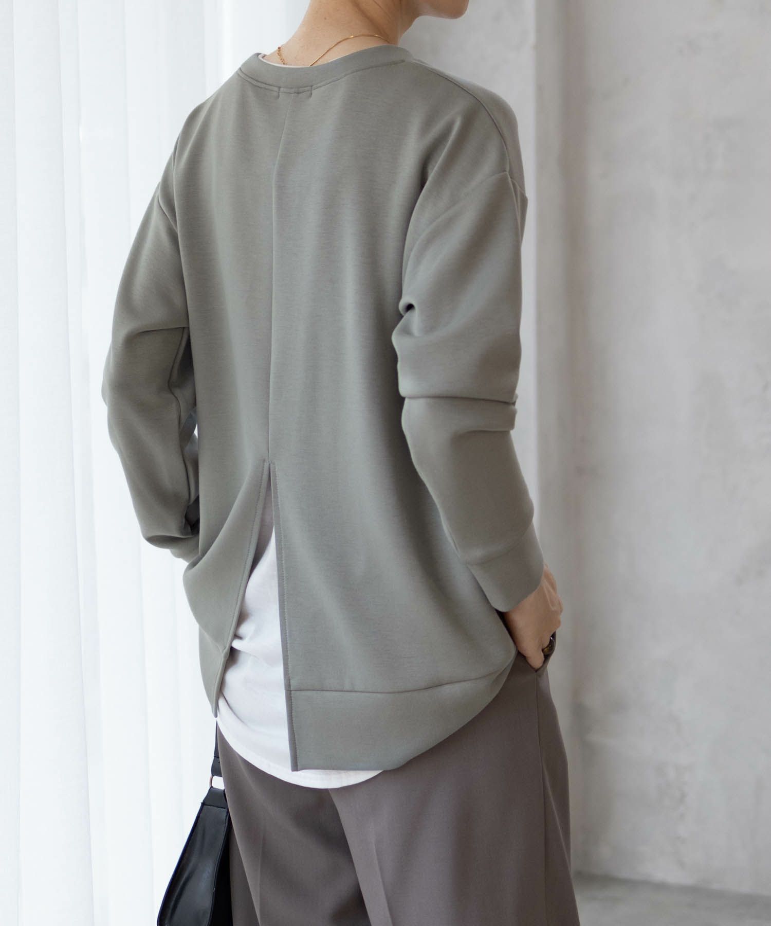 URBAN COLLECTION ポンチ素材 バックスリットプルオーバー レディース ネコポス 対応商品