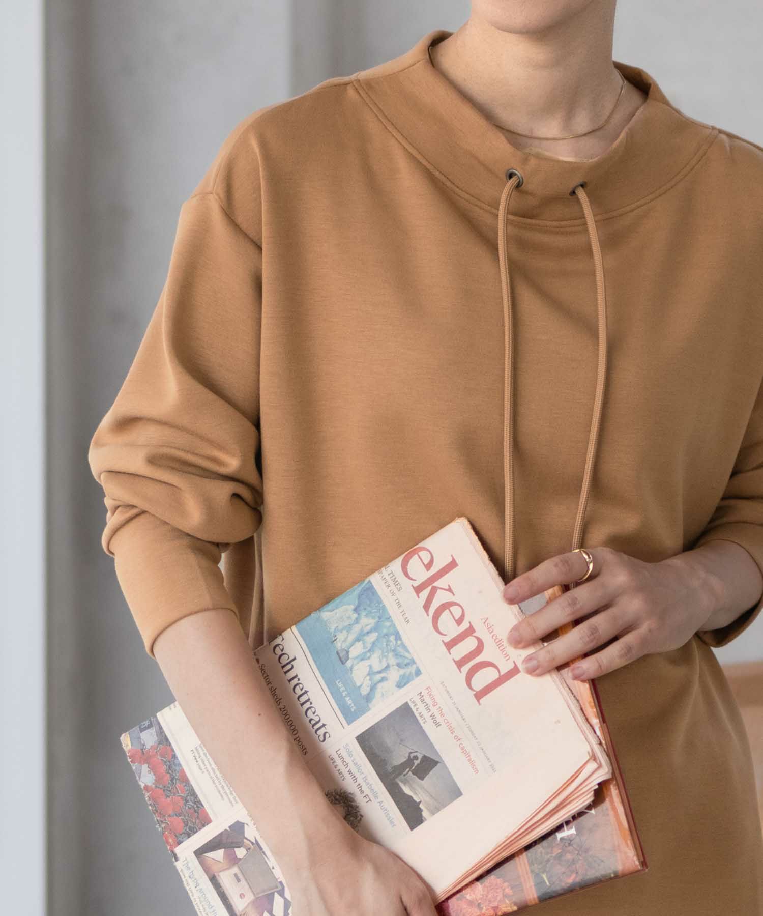 URBAN COLLECTION ポンチ素材 裾レイヤードプルオーバー レディース