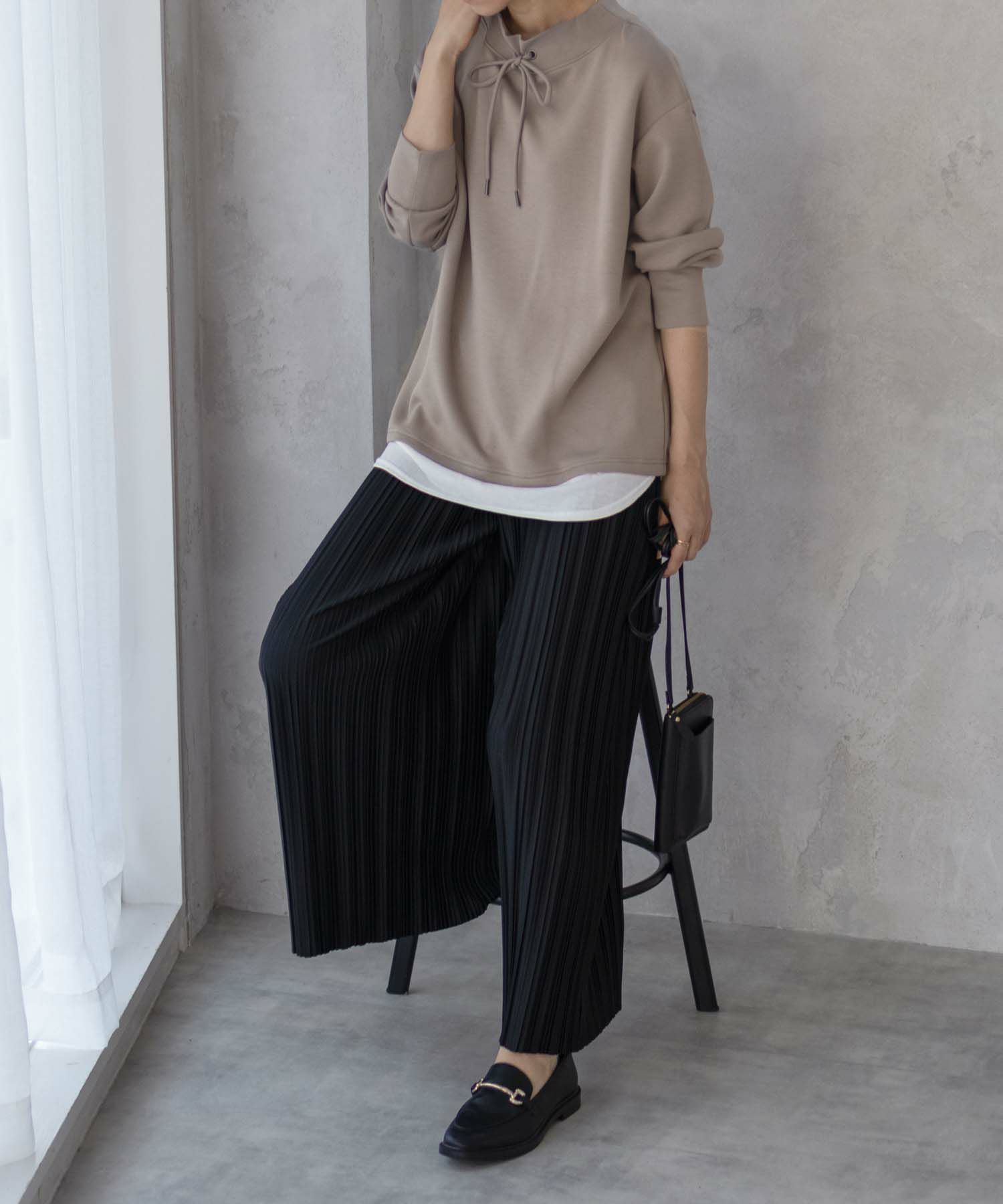 URBAN COLLECTION ポンチ素材 裾レイヤードプルオーバー レディース