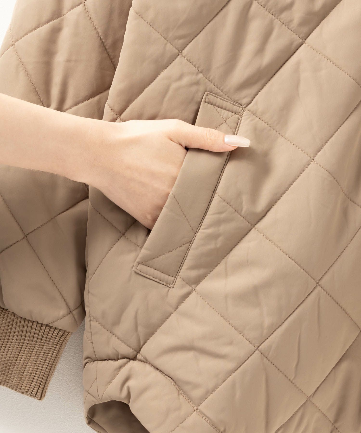 [最終さらに50%OFF]nAvy 裏フリース軽量キルトブルゾン レディース商品画像-24