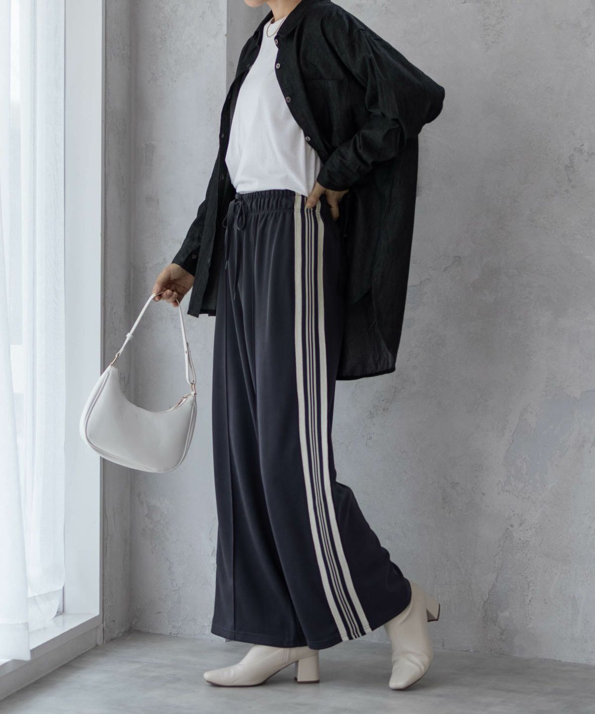 NAVY サイドラインパンツ レディース
