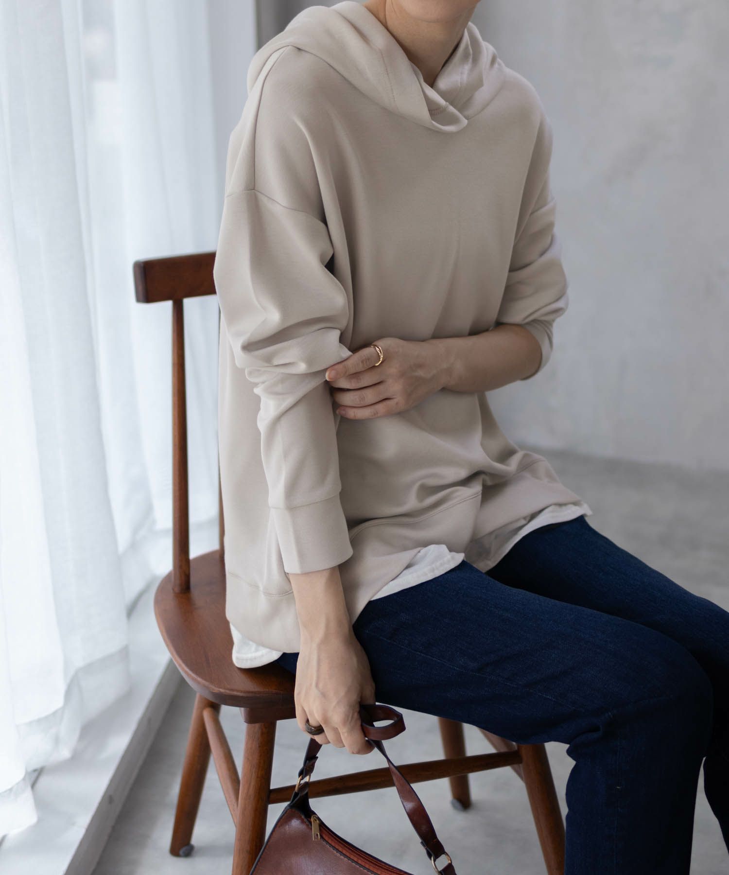 URBAN COLLECTION ポンチ素材 裾レイヤードプルパーカー レディース
