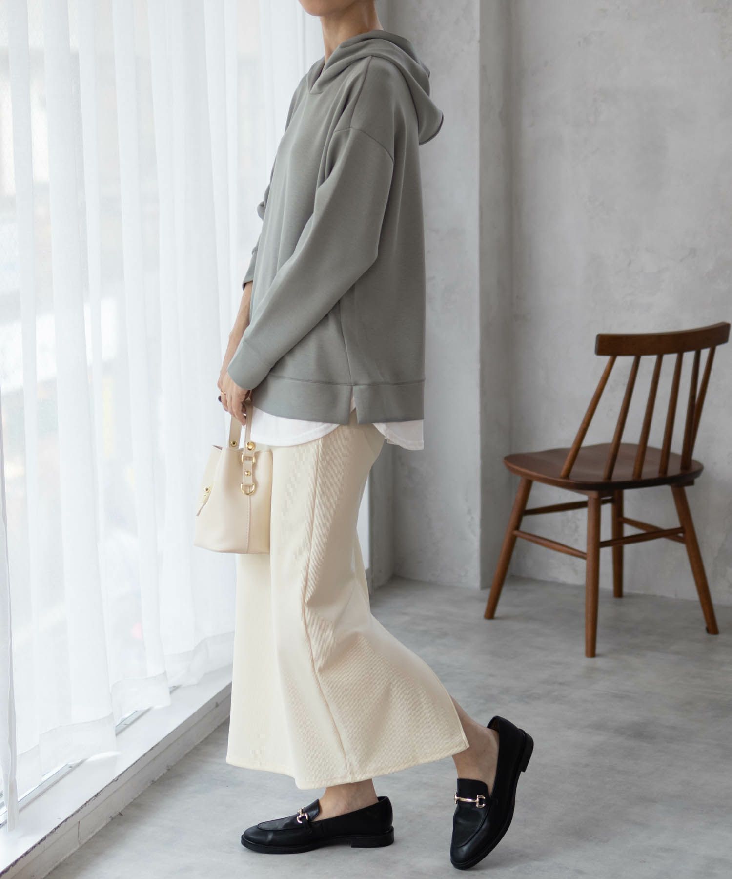 URBAN COLLECTION  ポンチ素材 裾レイヤードプルパーカー レディース商品画像-7