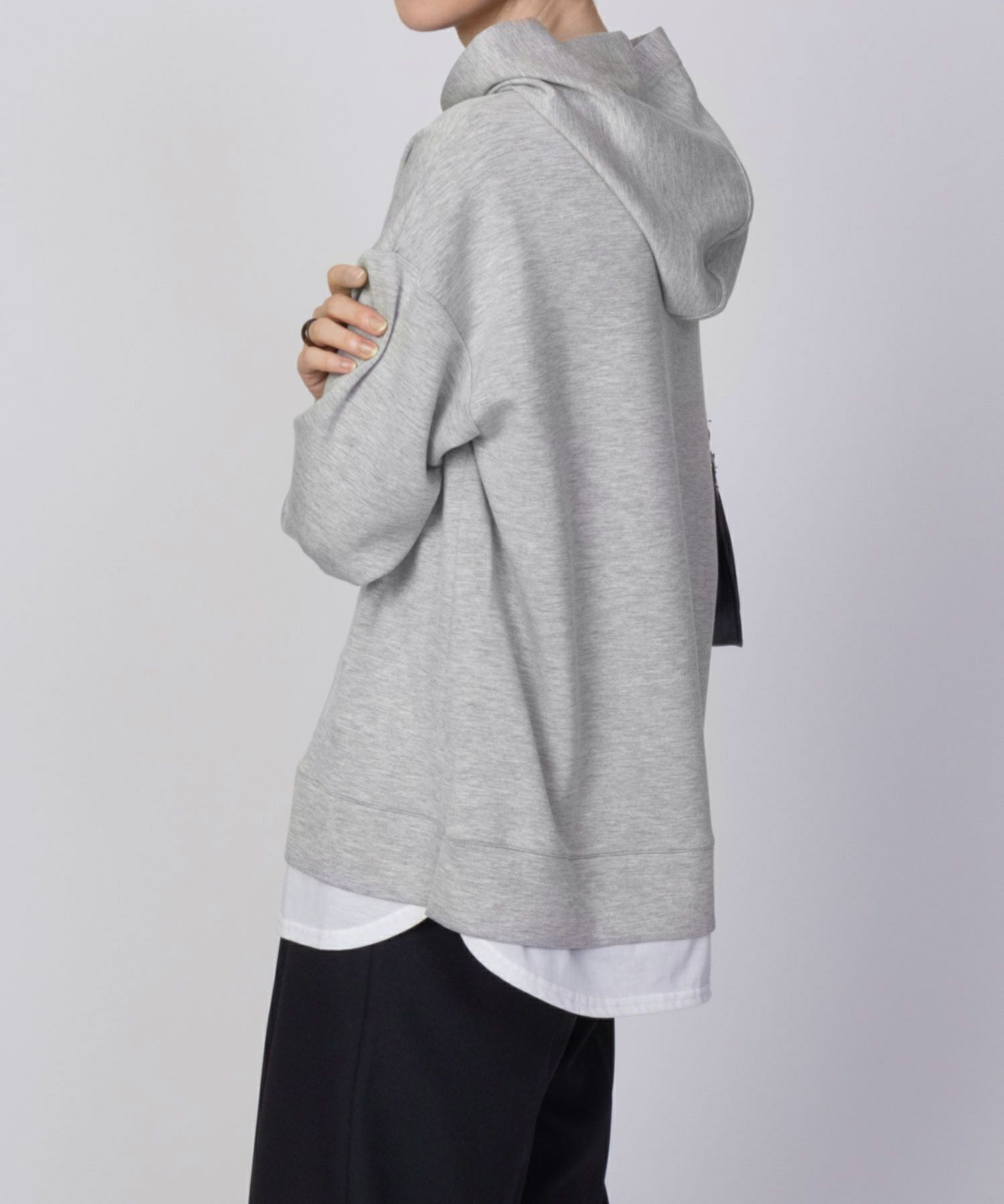 URBAN COLLECTION  ポンチ素材 裾レイヤードプルパーカー レディース商品画像-14