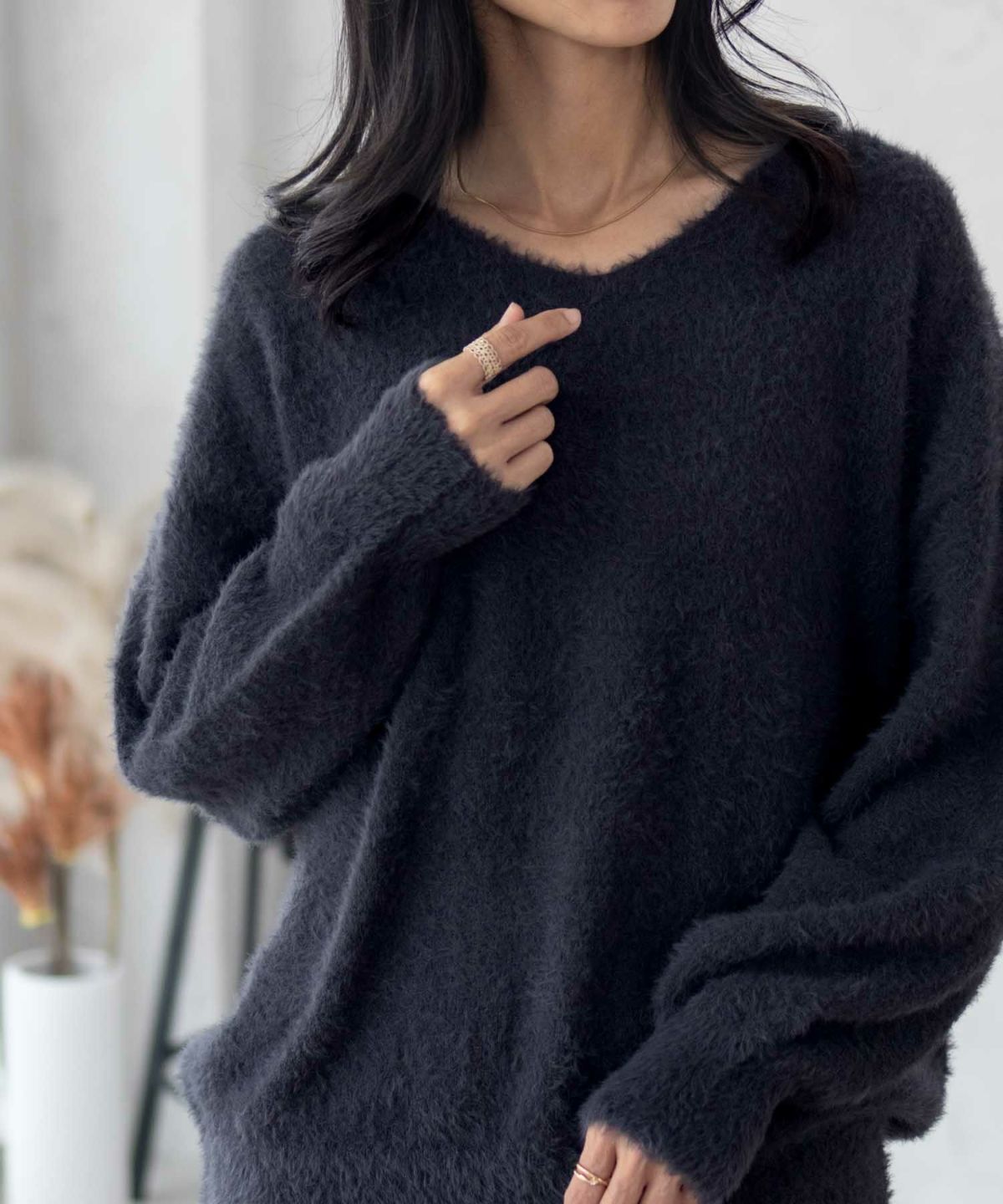 Howdy Marie フェザーヤーンVネックプルオーバー レディース