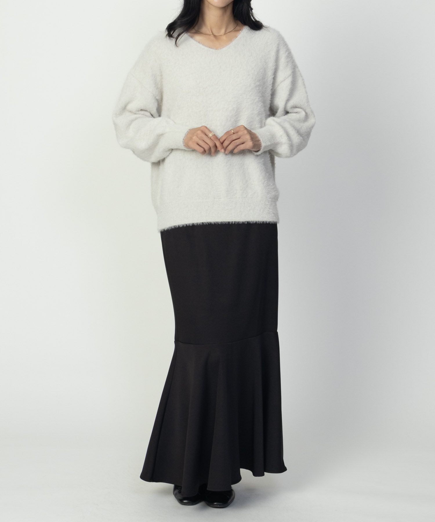 [さらに50%OFF]Howdy Marie  フェザーヤーンVネックプルオーバー レディース商品画像-12