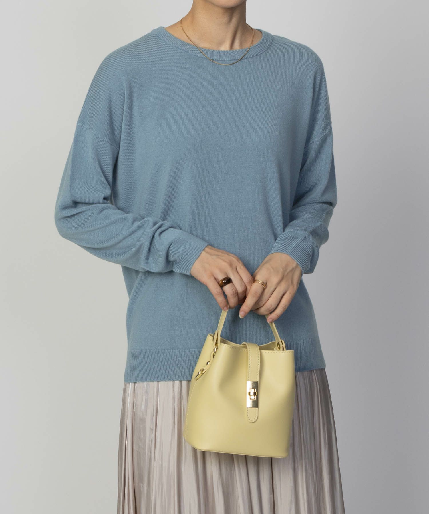 [さらに50%OFF]nAvy カシミヤタッチニット クルーネック レディース商品画像-17