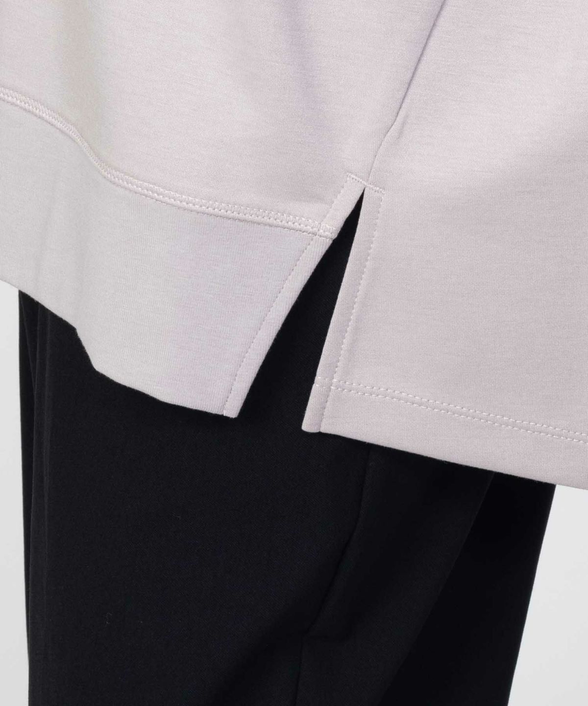 HusHusH ポンチ素材 ルーズ袖タックプルオーバー レディース