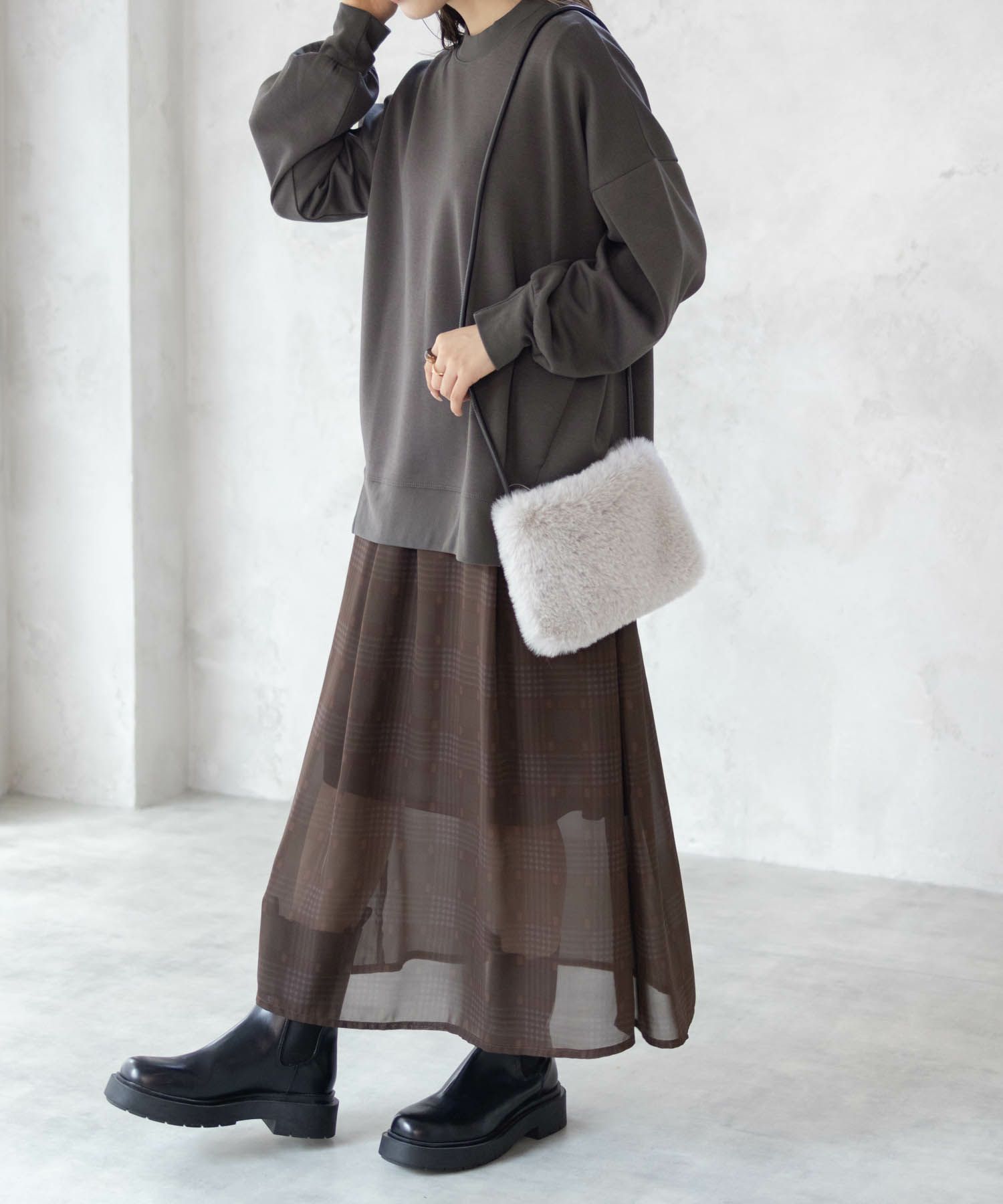 HusHusH  ポンチ素材 ルーズ袖タックプルオーバー レディース商品画像-14