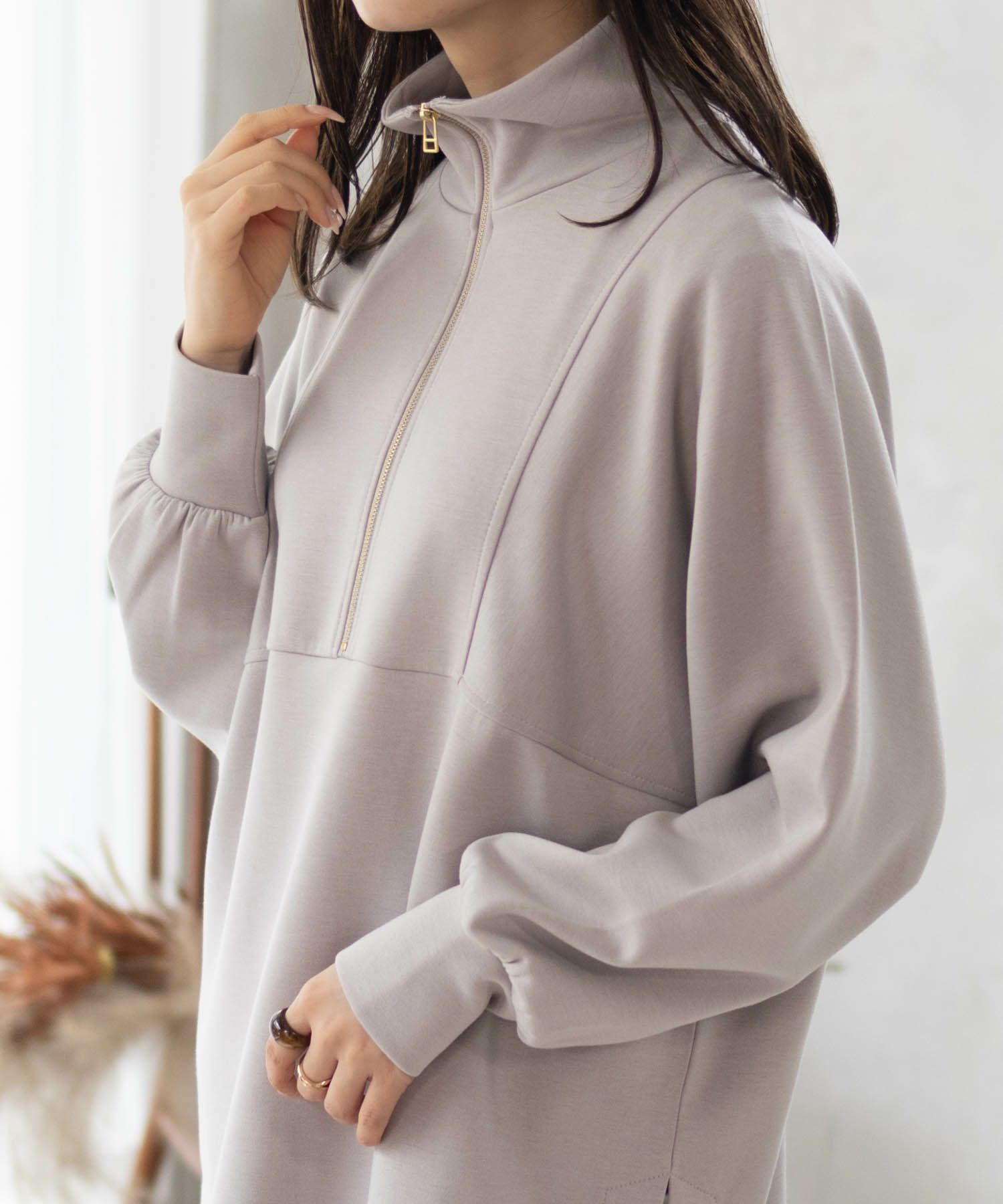 HusHusH ポンチ素材 デザインZIPプルオーバー レディース