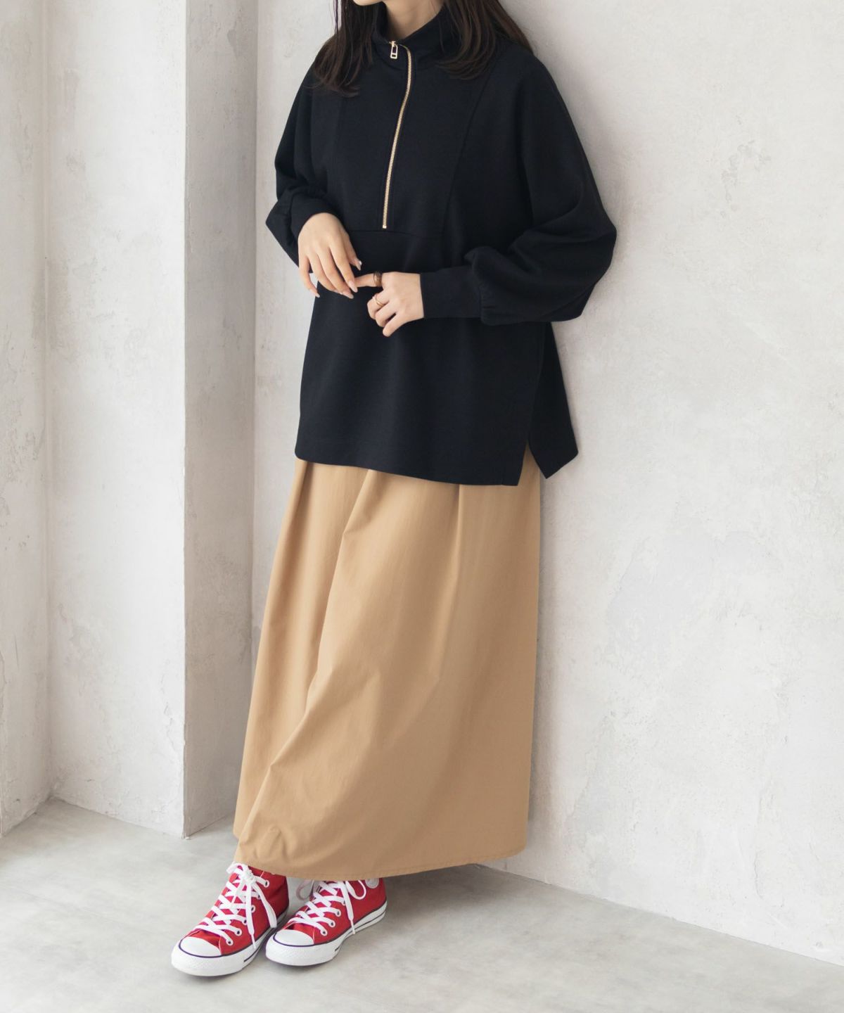 HusHusH ポンチ素材 デザインZIPプルオーバー レディース