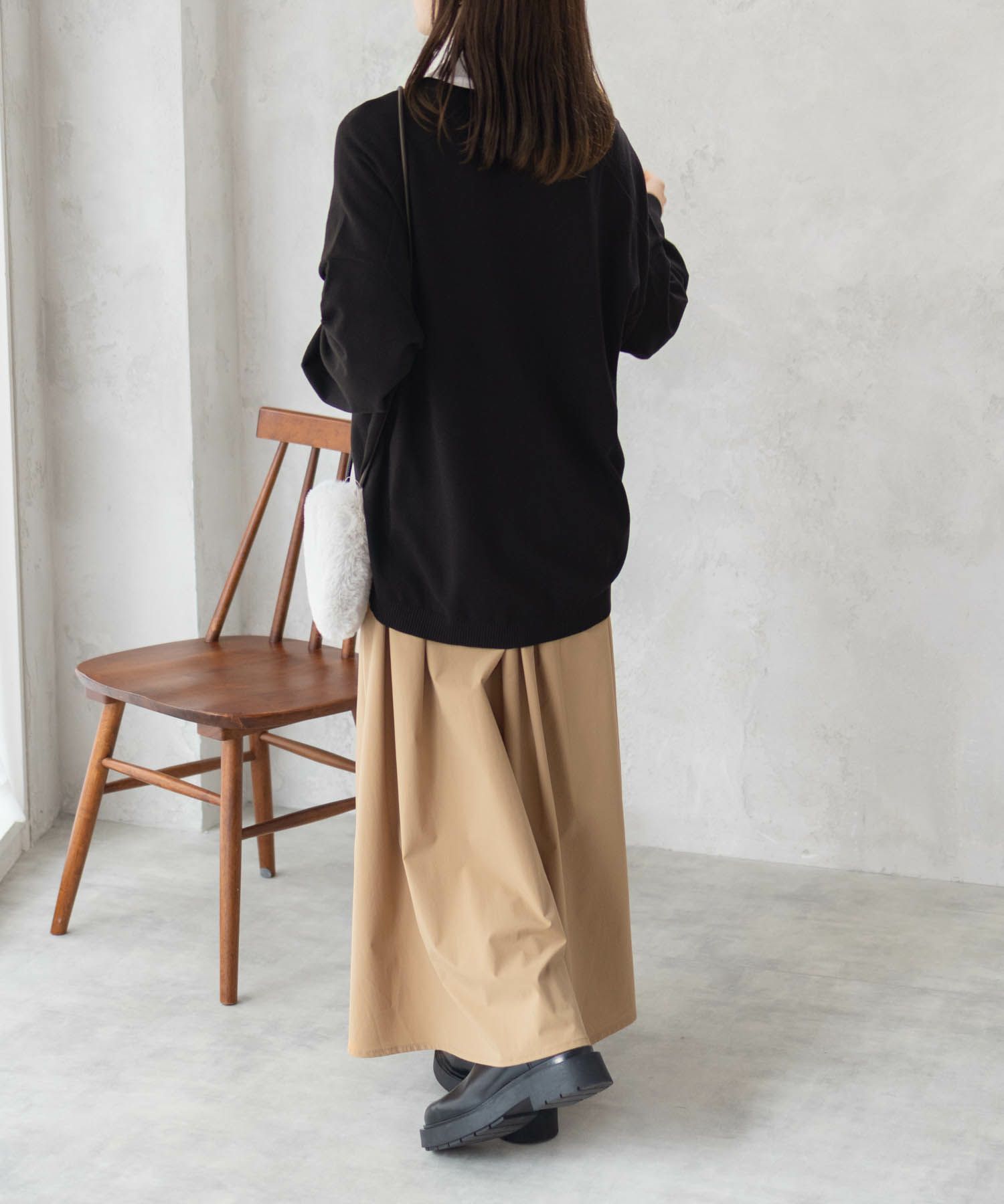 HusHusH  Vネックコクーンニット レディース商品画像-5