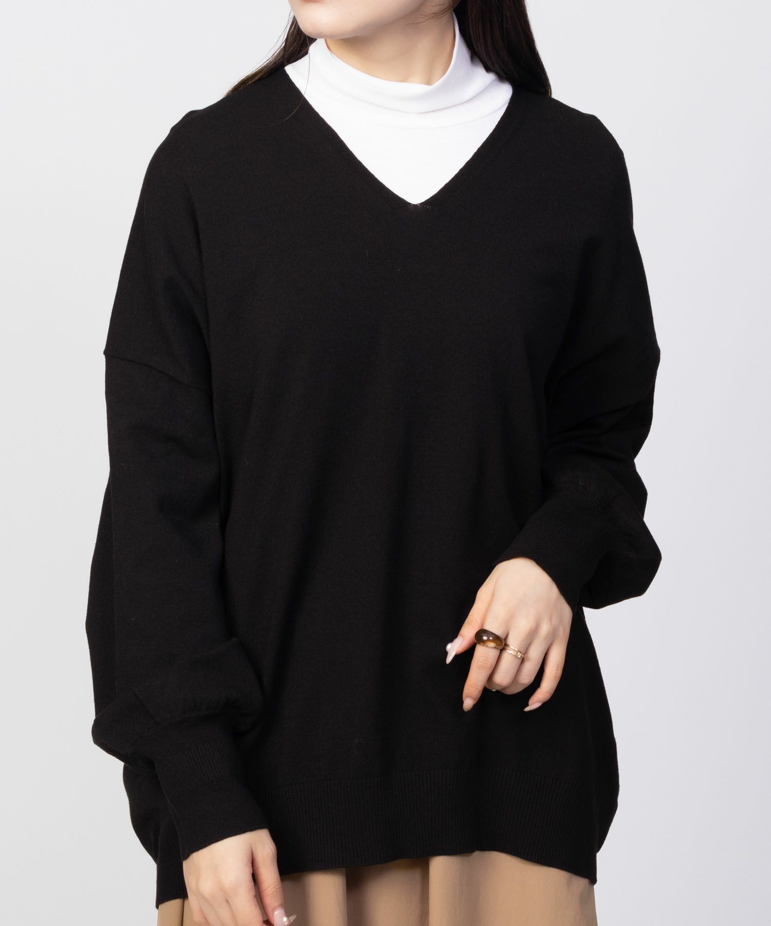 [さらに50%OFF]HusHusH  Vネックコクーンニット レディース商品サムネイル-6