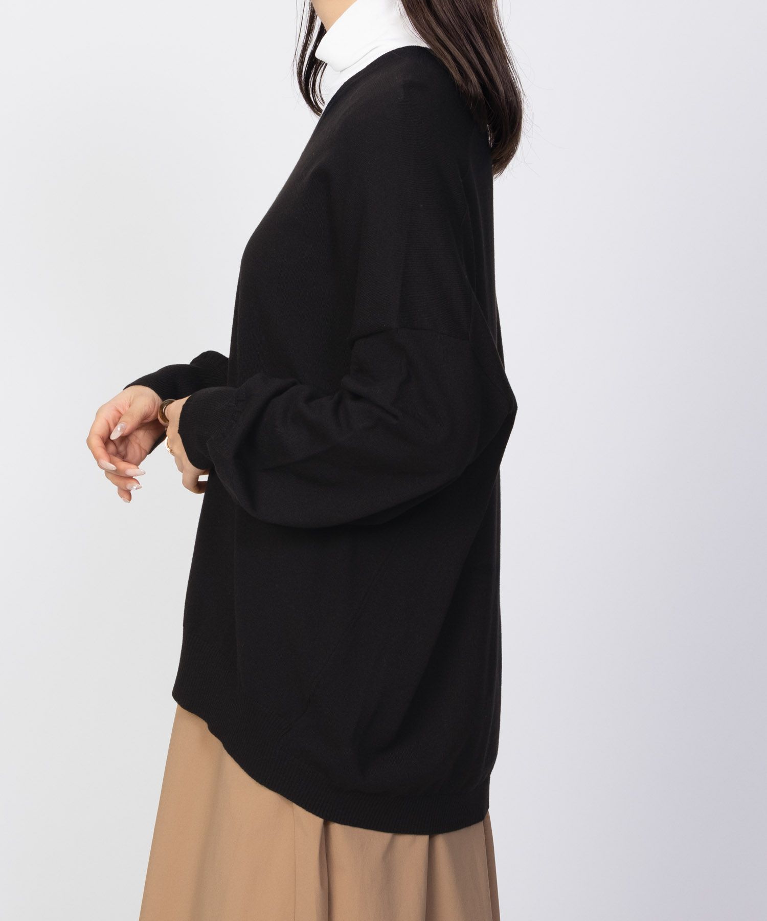 [さらに50%OFF]HusHusH  Vネックコクーンニット レディース商品サムネイル-7