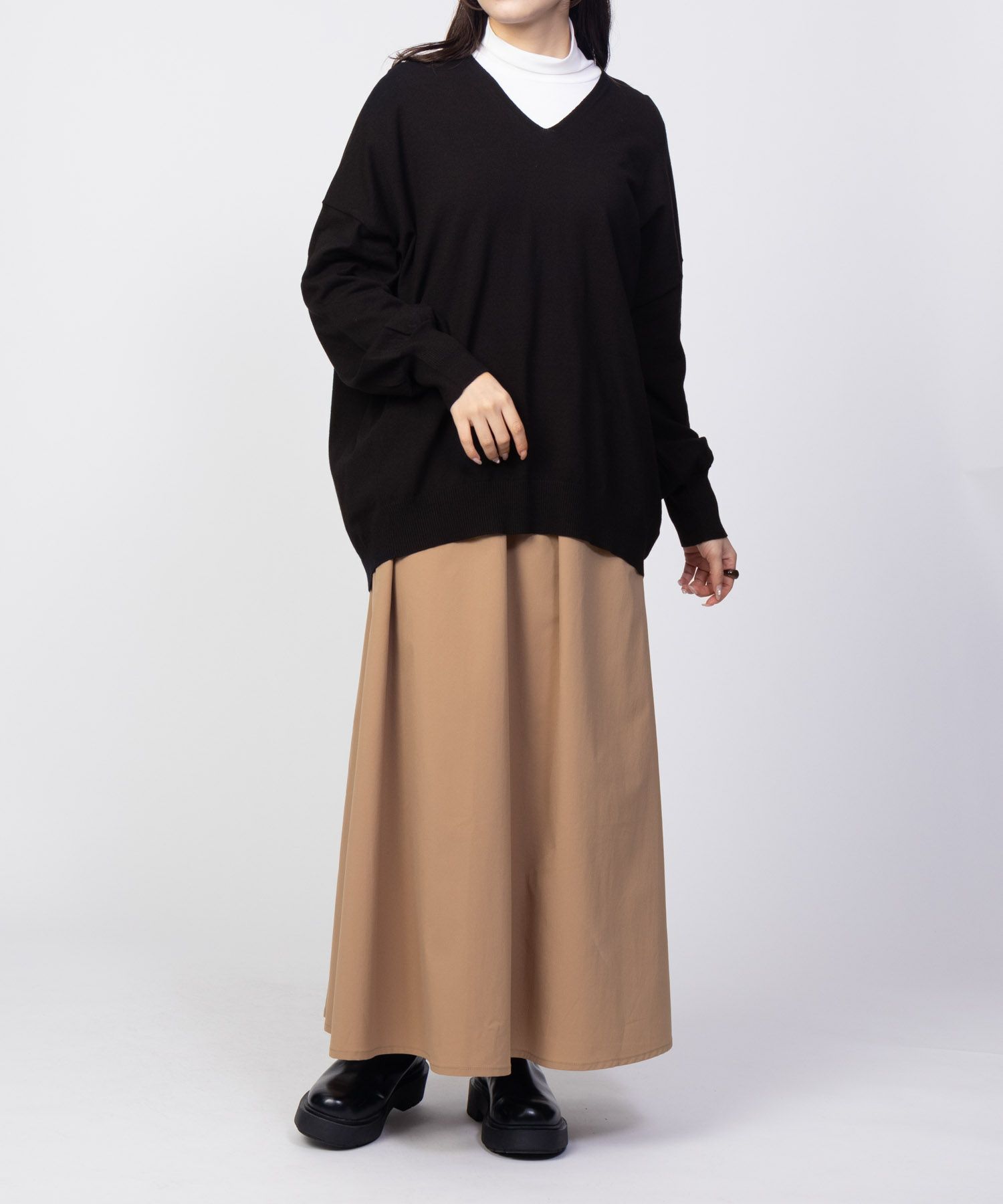 HusHusH Vネックコクーンニット レディース