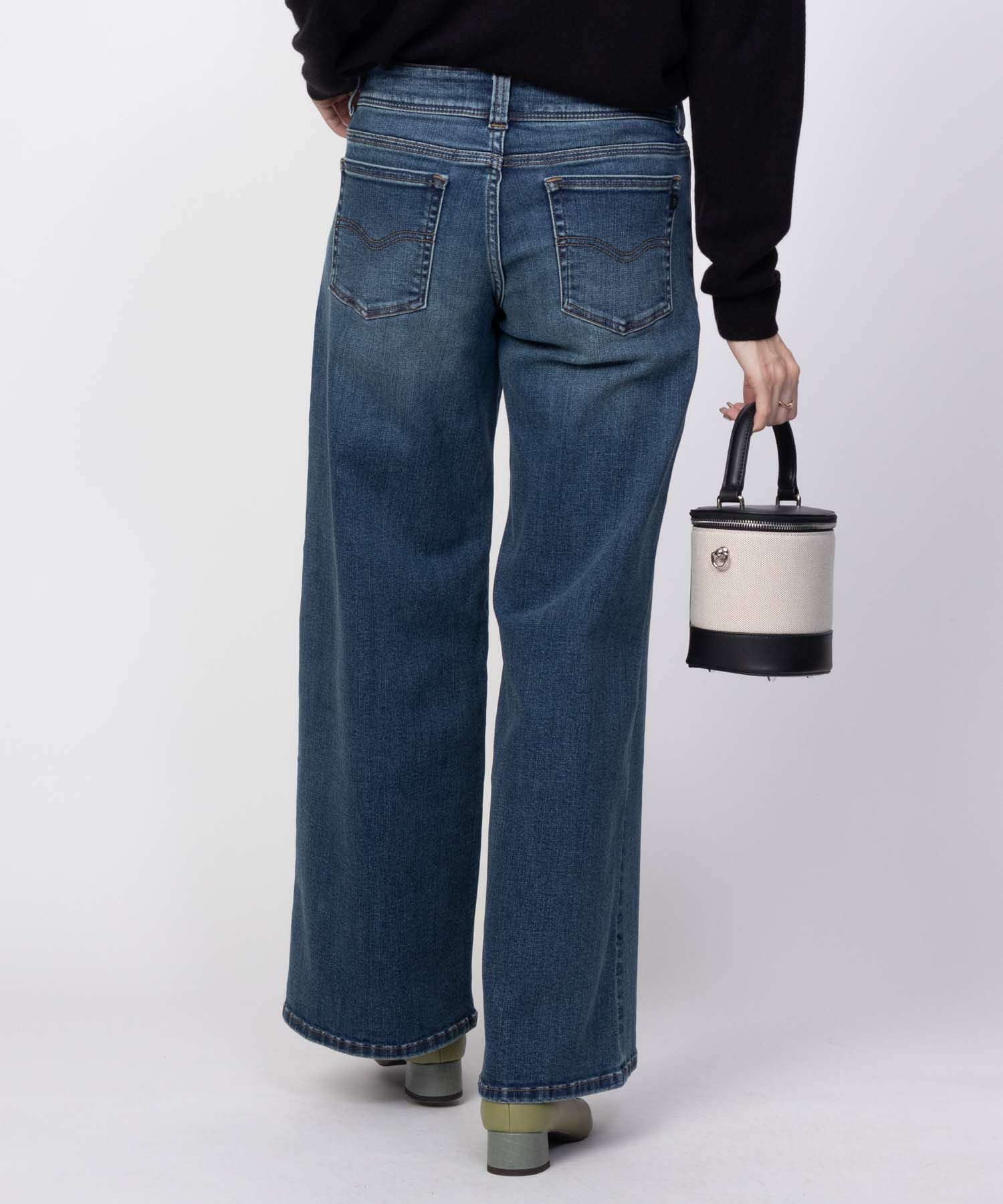 C17 ローライズワイドバギー レディース