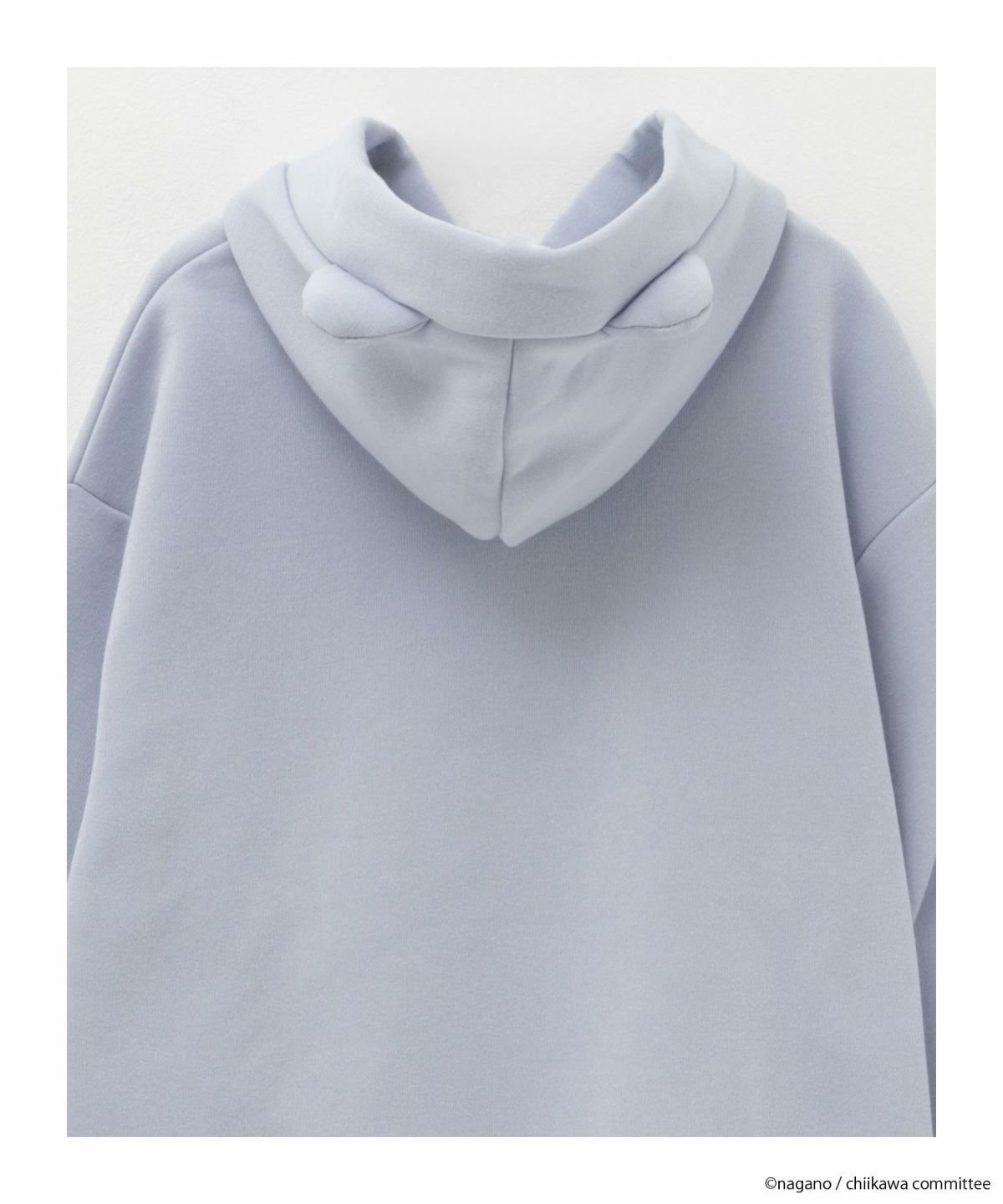 ちいかわ 耳付きプルパーカー ハチワレ キッズちいかわ 耳付きプルパーカー ハチワレ キッズ